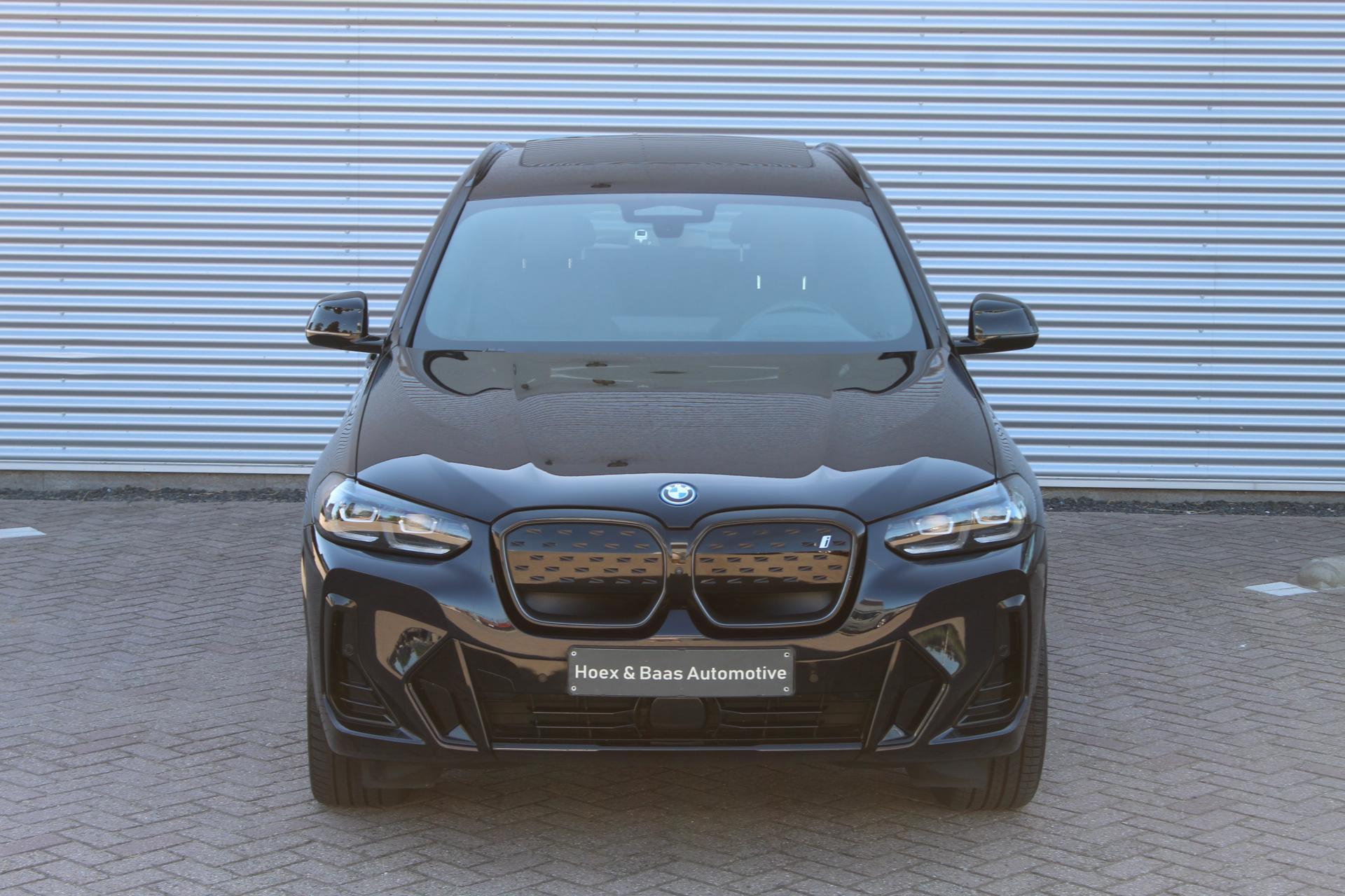 Foto van BMW Ix3