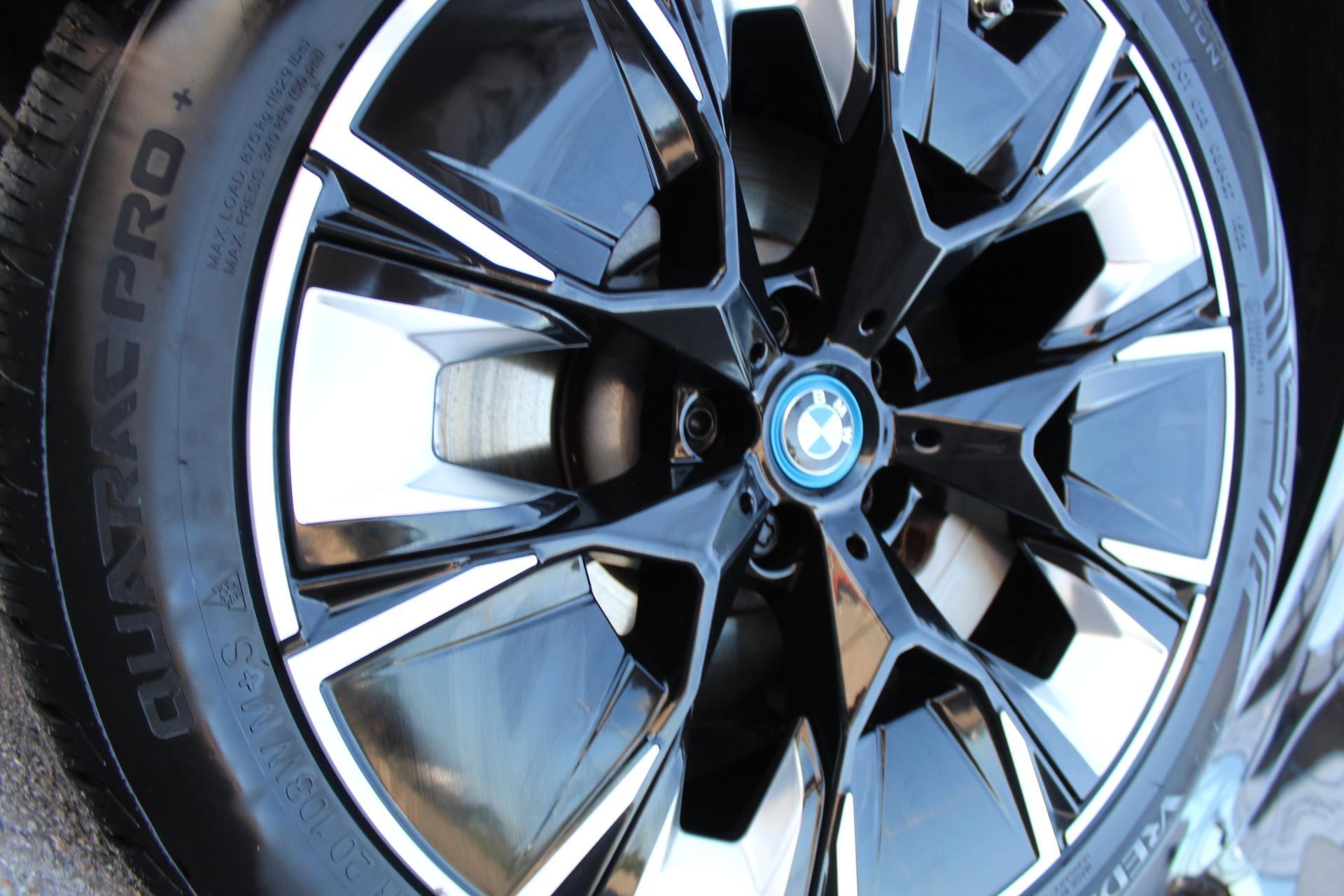 Foto van BMW Ix3