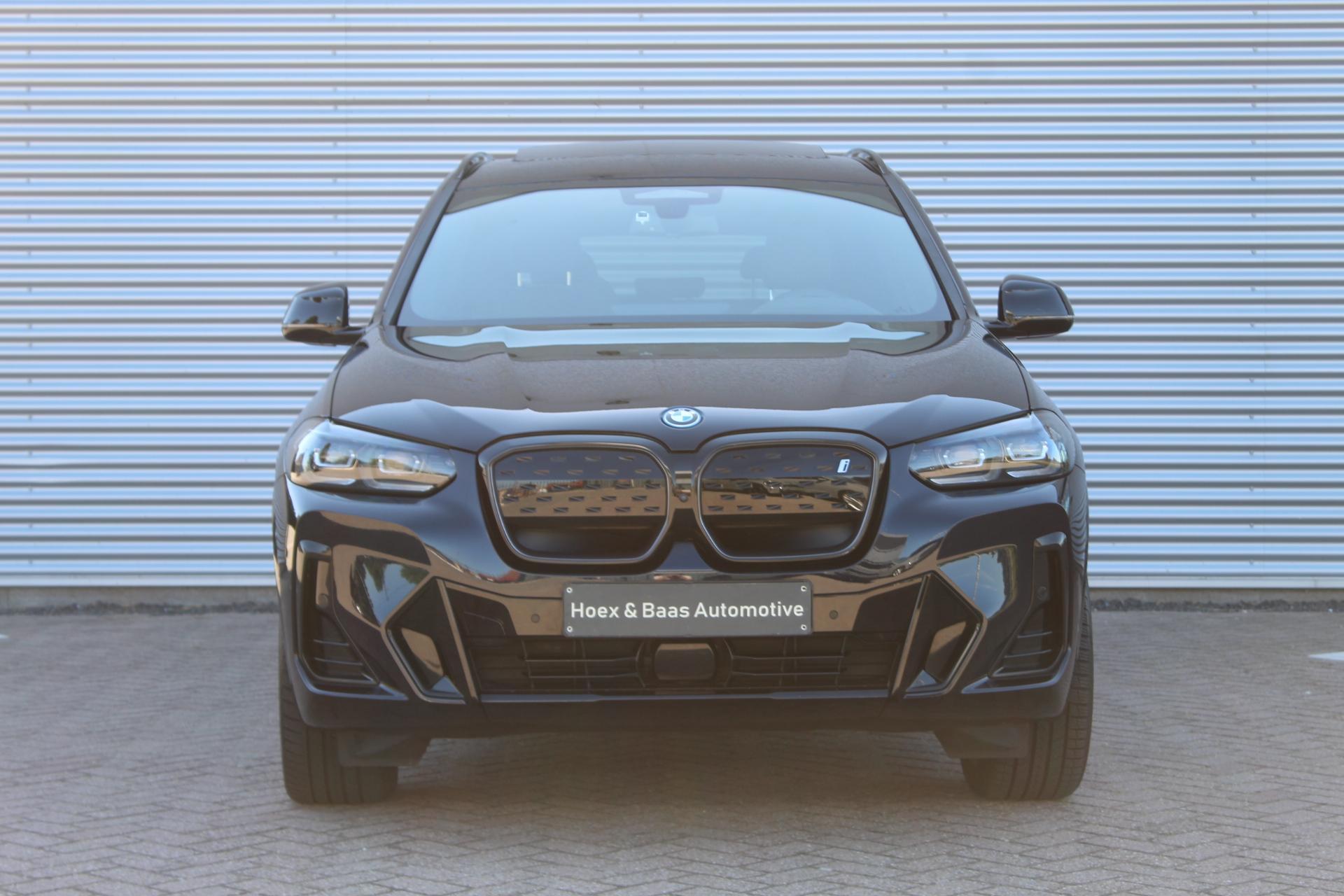 Foto van BMW Ix3