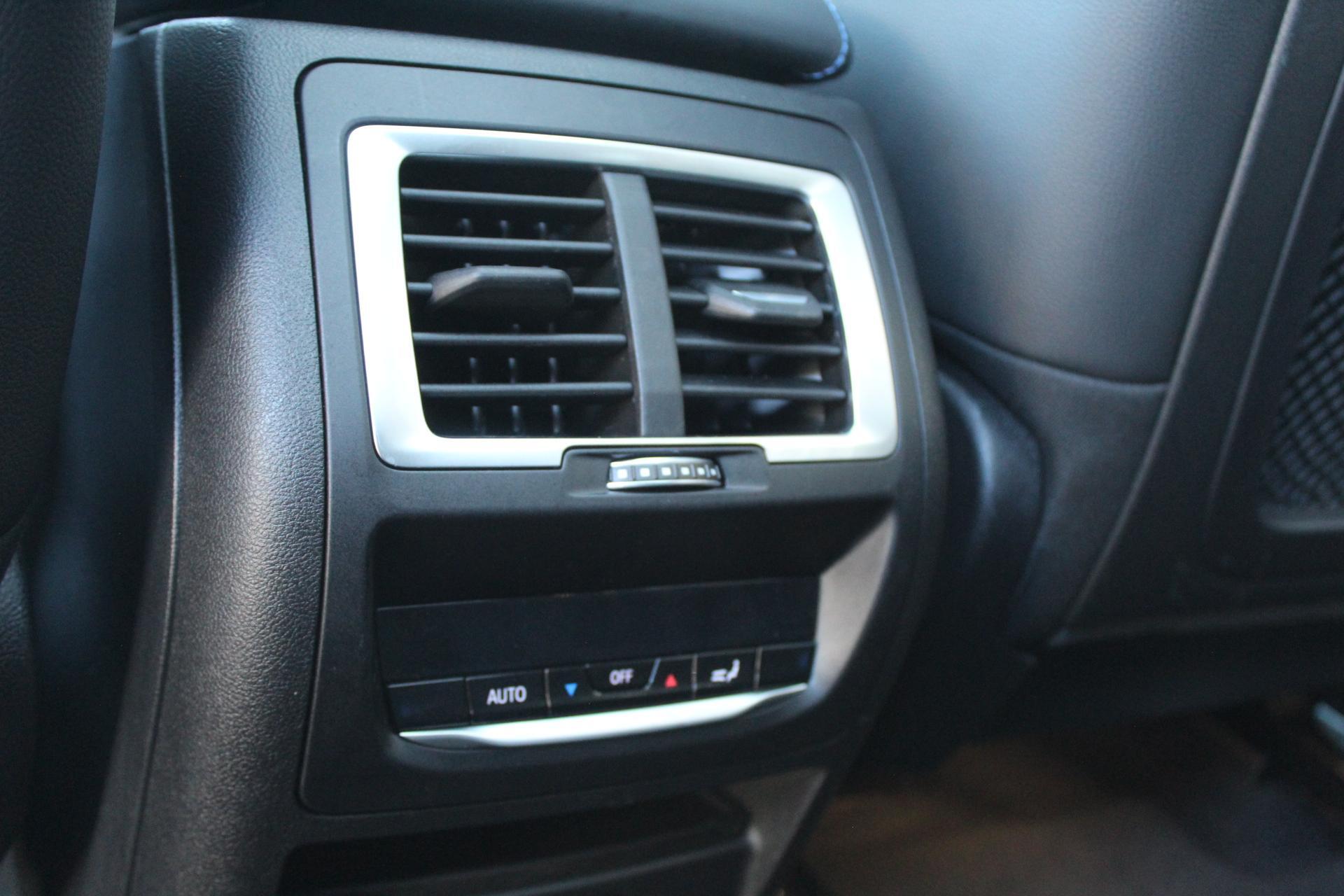 Foto van BMW Ix3