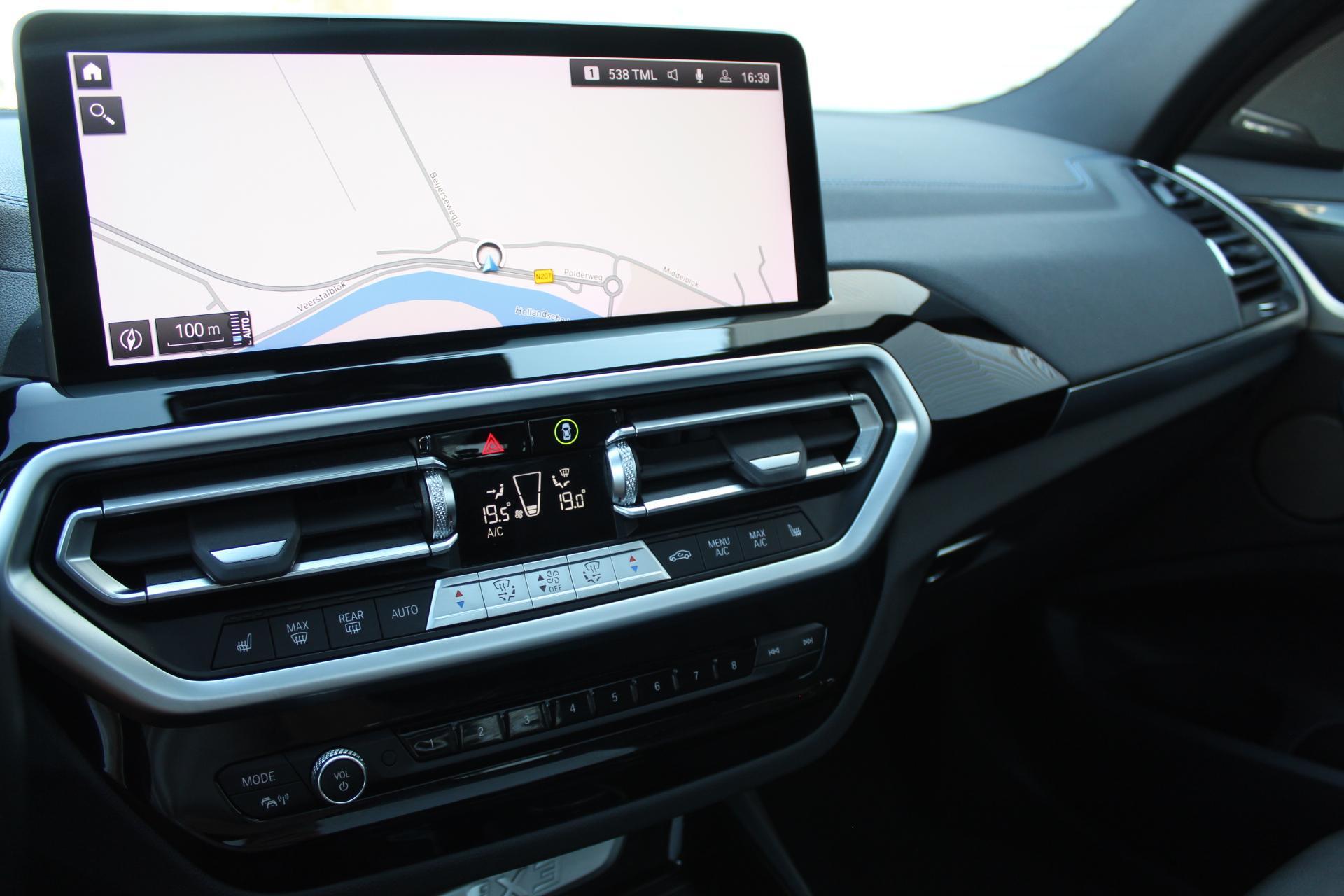 Foto van BMW Ix3