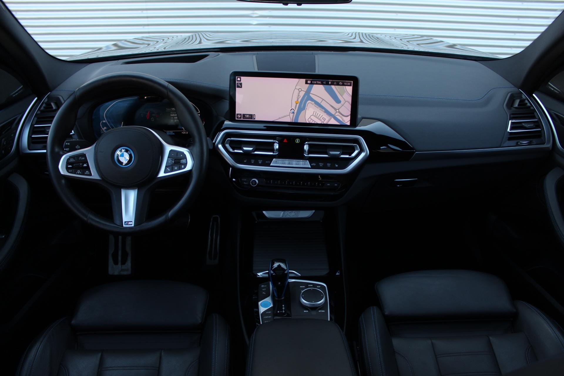 Foto van BMW Ix3