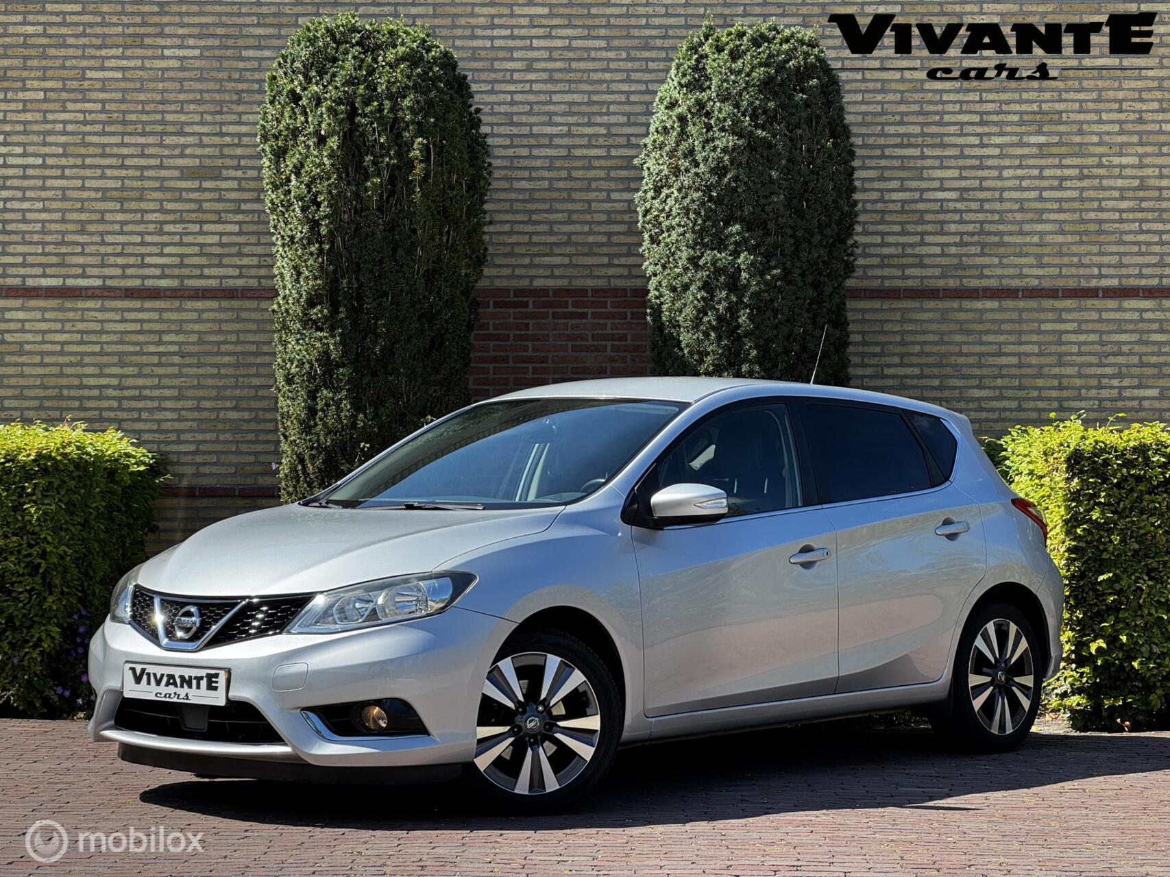 Nissan Nissan Pulsar 1.2 DIG-T N-Connecta Dealer.O.H.*Camera*Cruise*Navi 2017 - voorkant