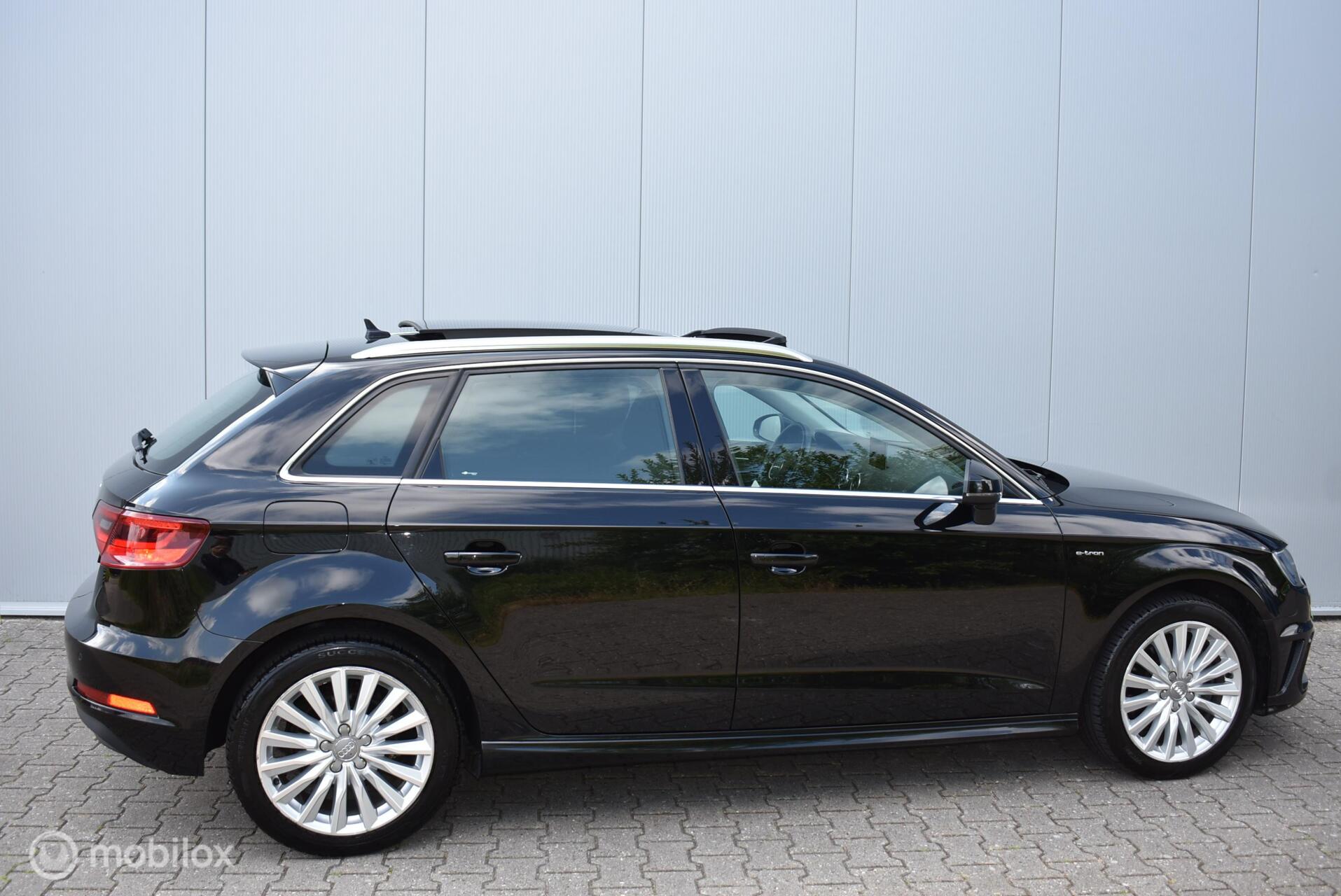 Foto van Audi A3 Sportback E-tron