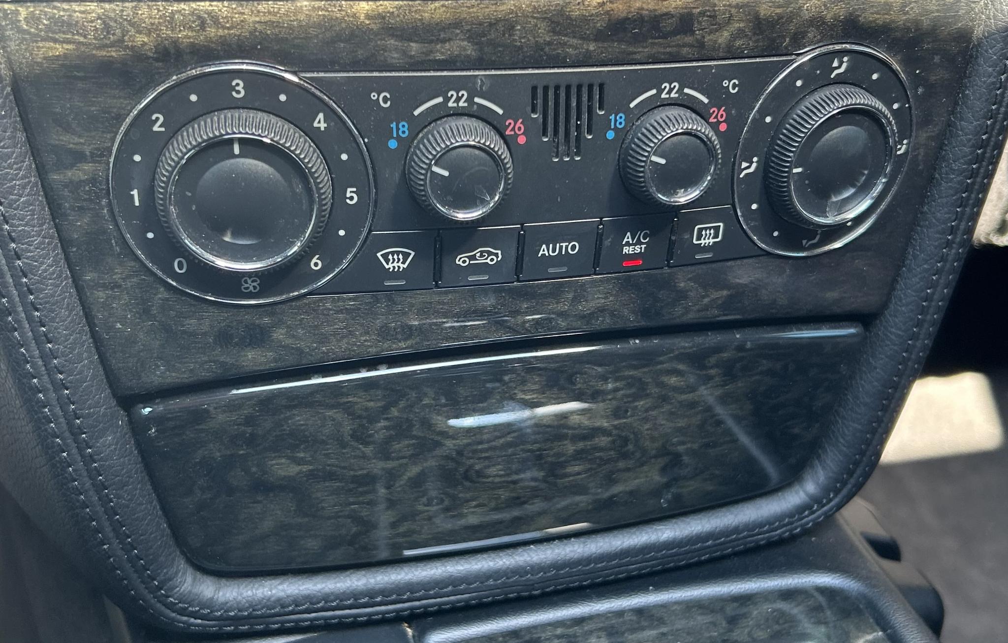 Foto van Mercedes-Benz G 350 Bluetec