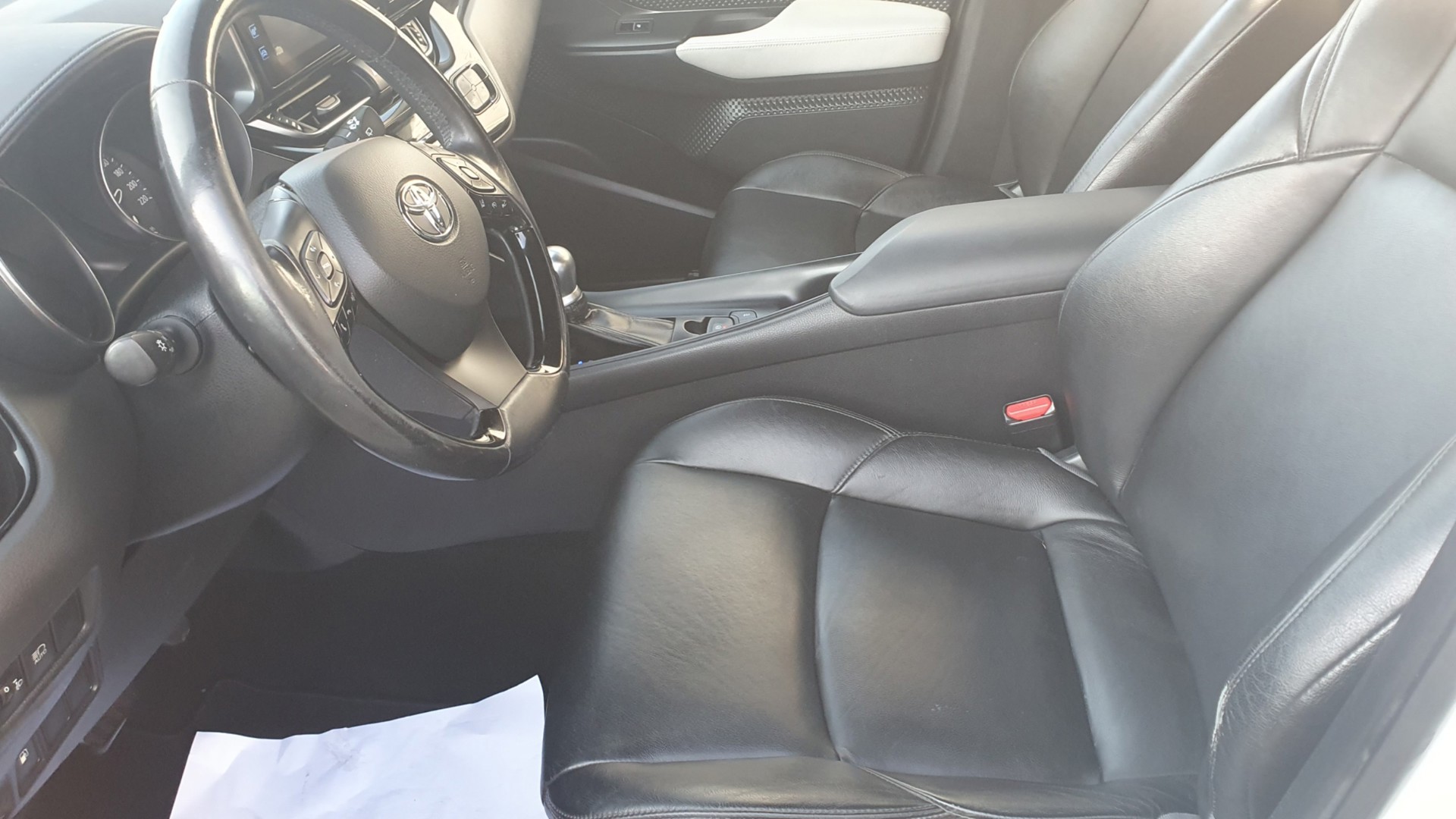 Foto van Toyota Toyota C-hr