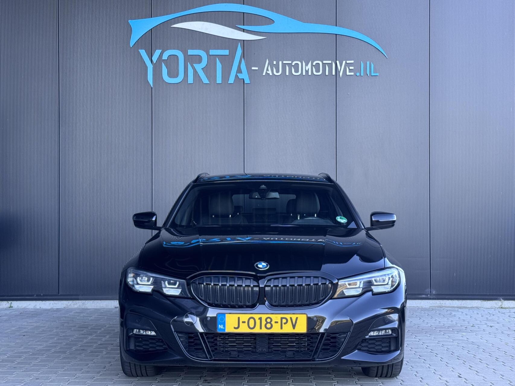 Foto van BMW 318i
