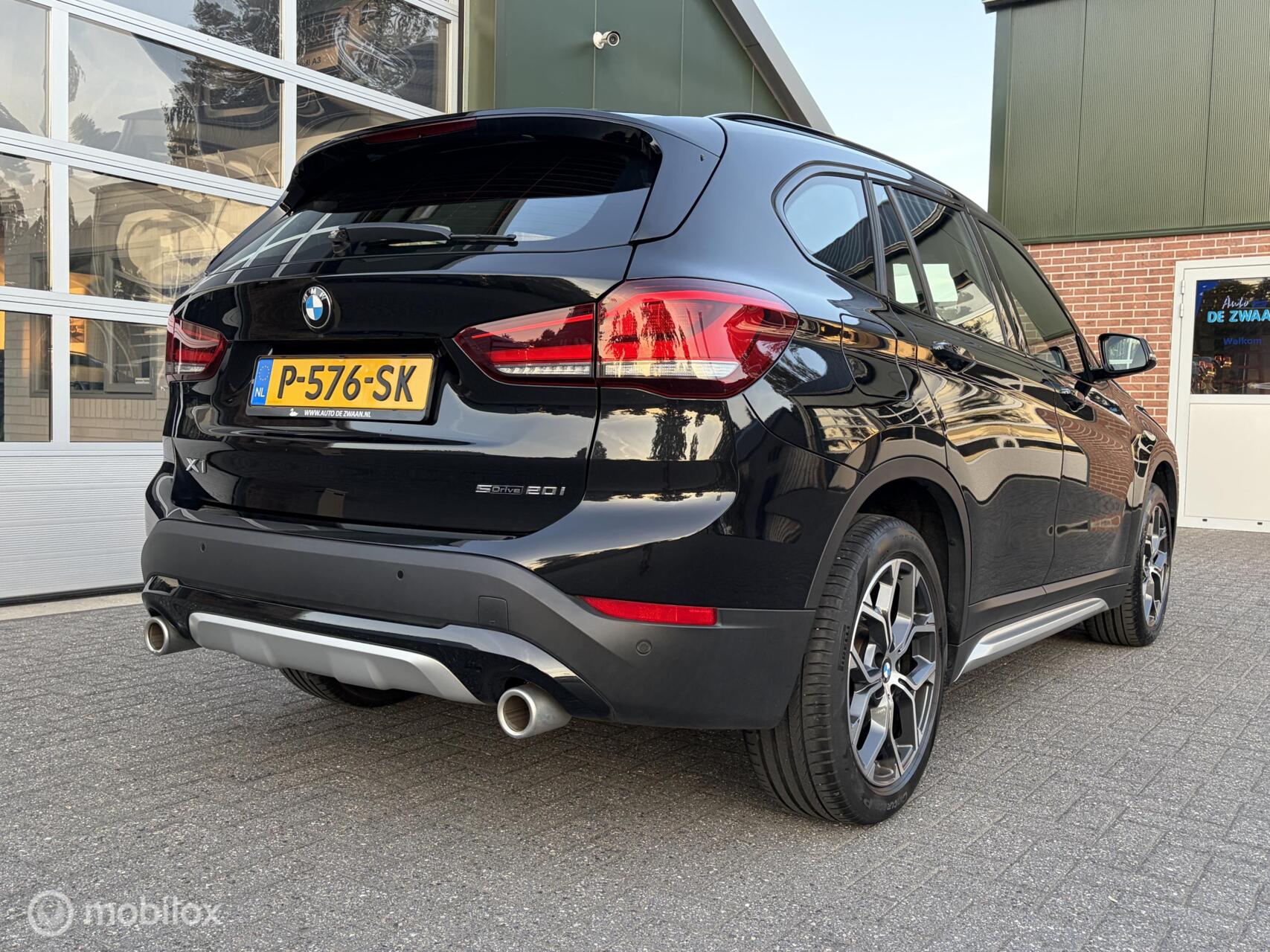 Foto van BMW X1 Sdrive20i