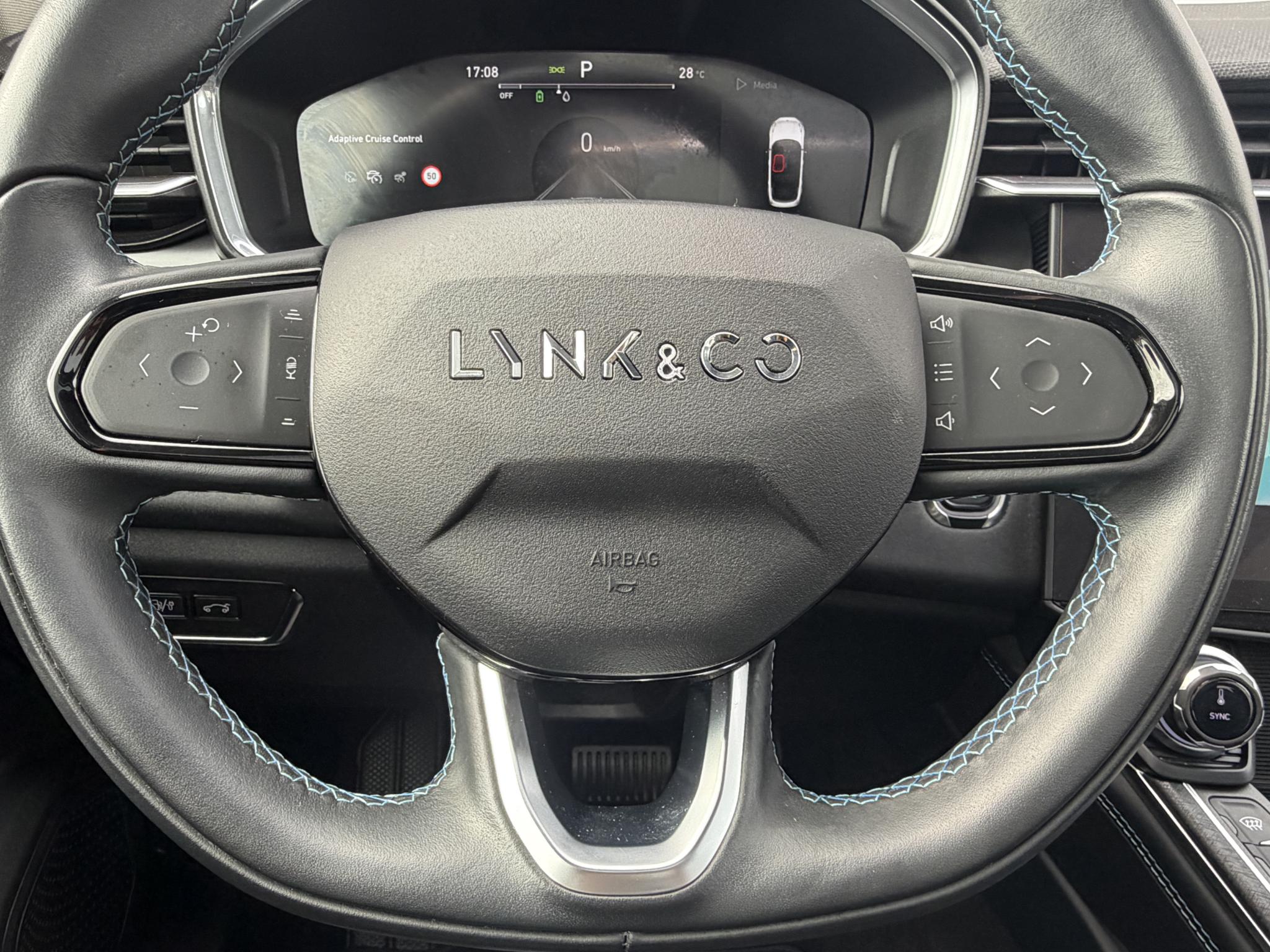 Foto van Lynk&co LYNK & Co 01