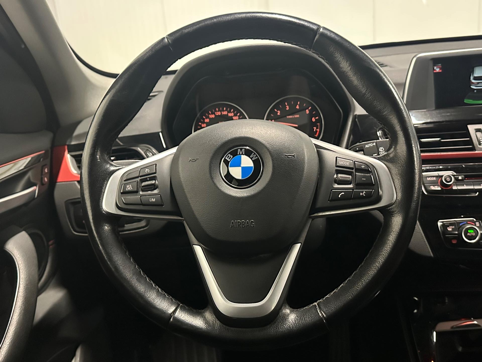 Foto van BMW X1 Sdrive18i