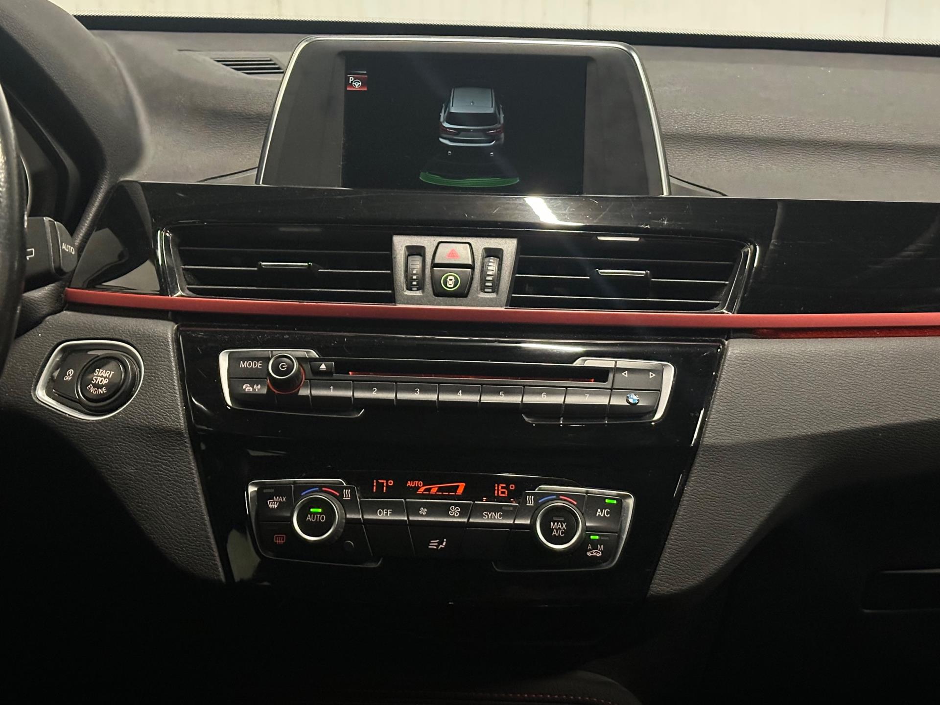 Foto van BMW X1 Sdrive18i