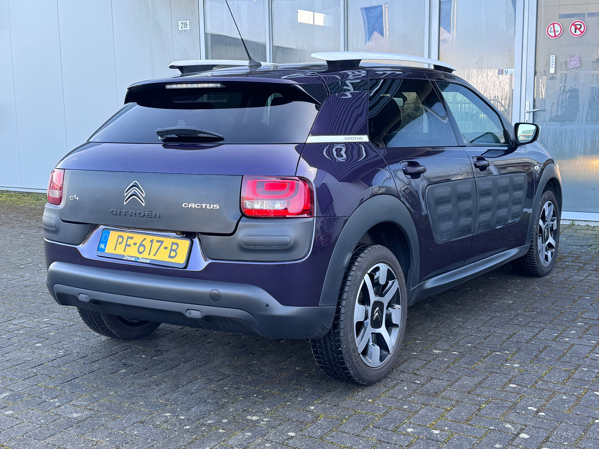 Foto van Citroen C4 Cactus