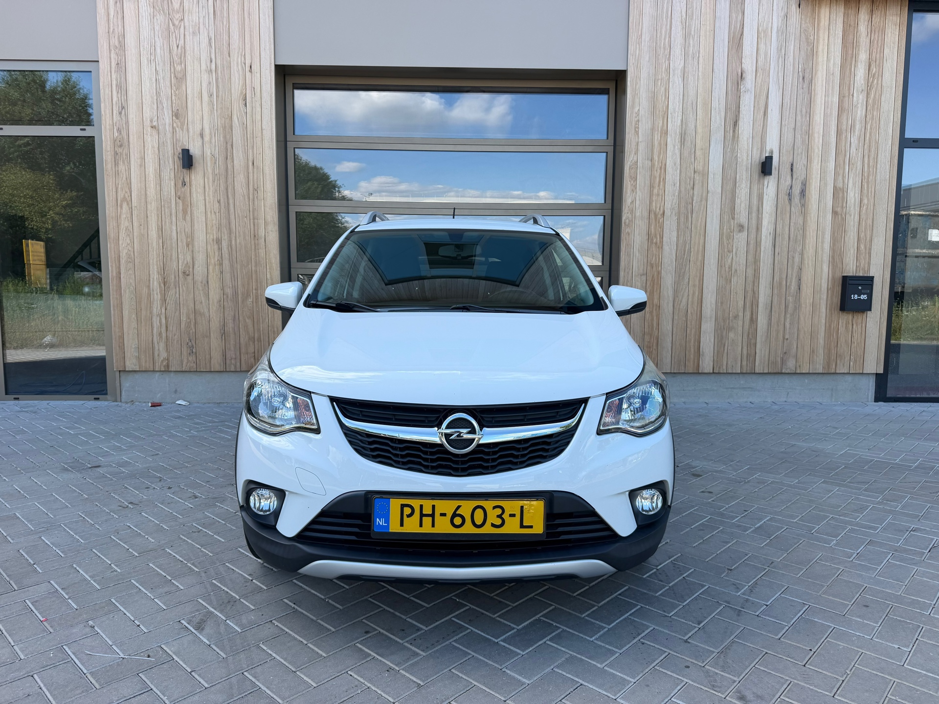 Foto van Opel Karl Rocks