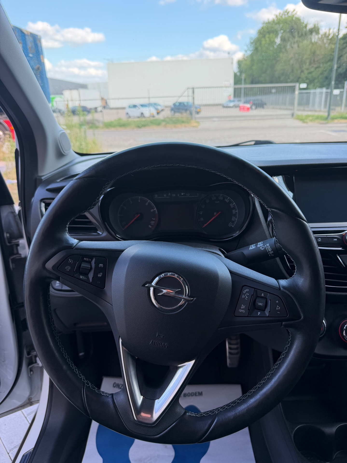 Foto van Opel Karl Rocks