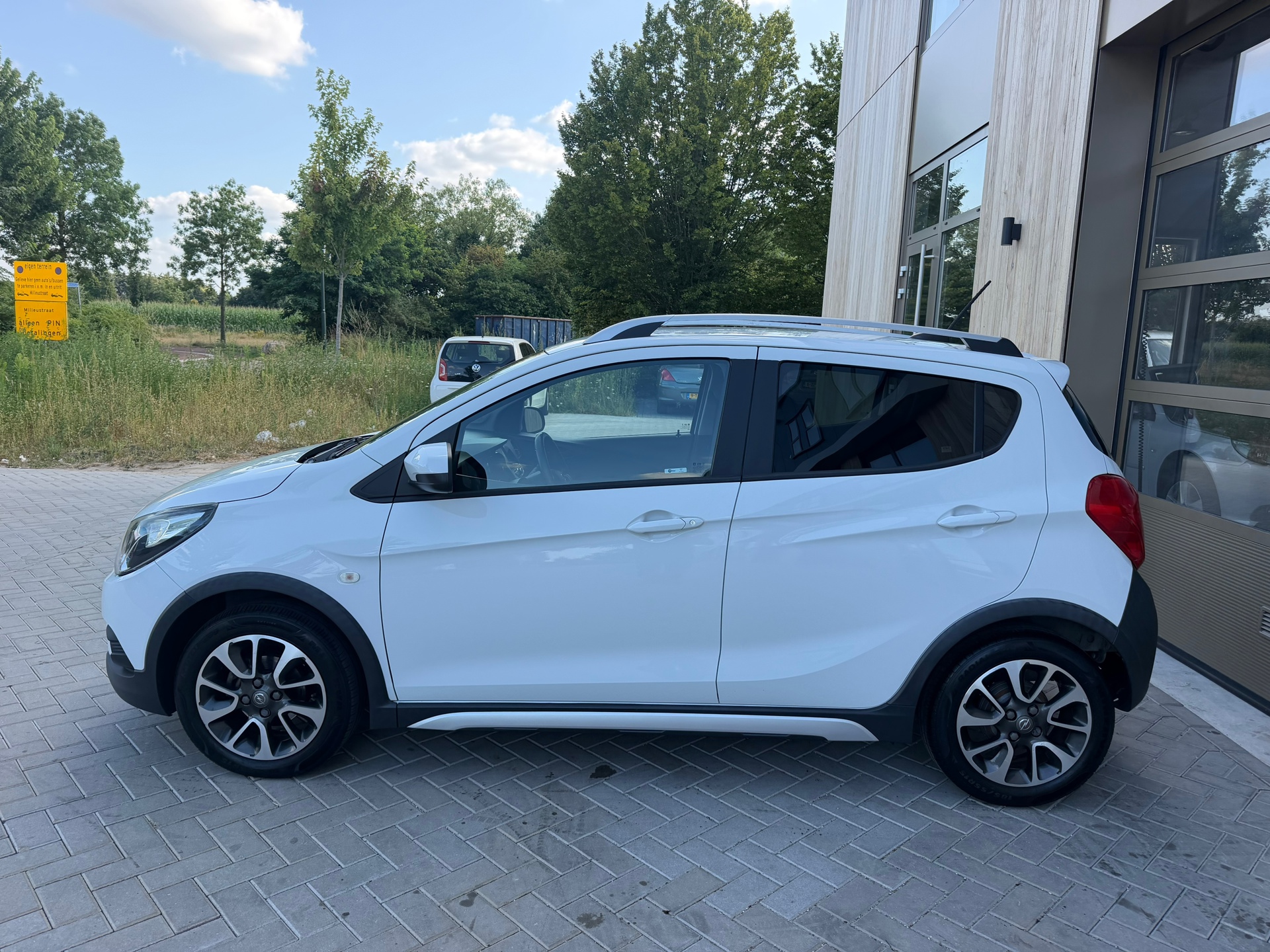 Foto van Opel Karl Rocks