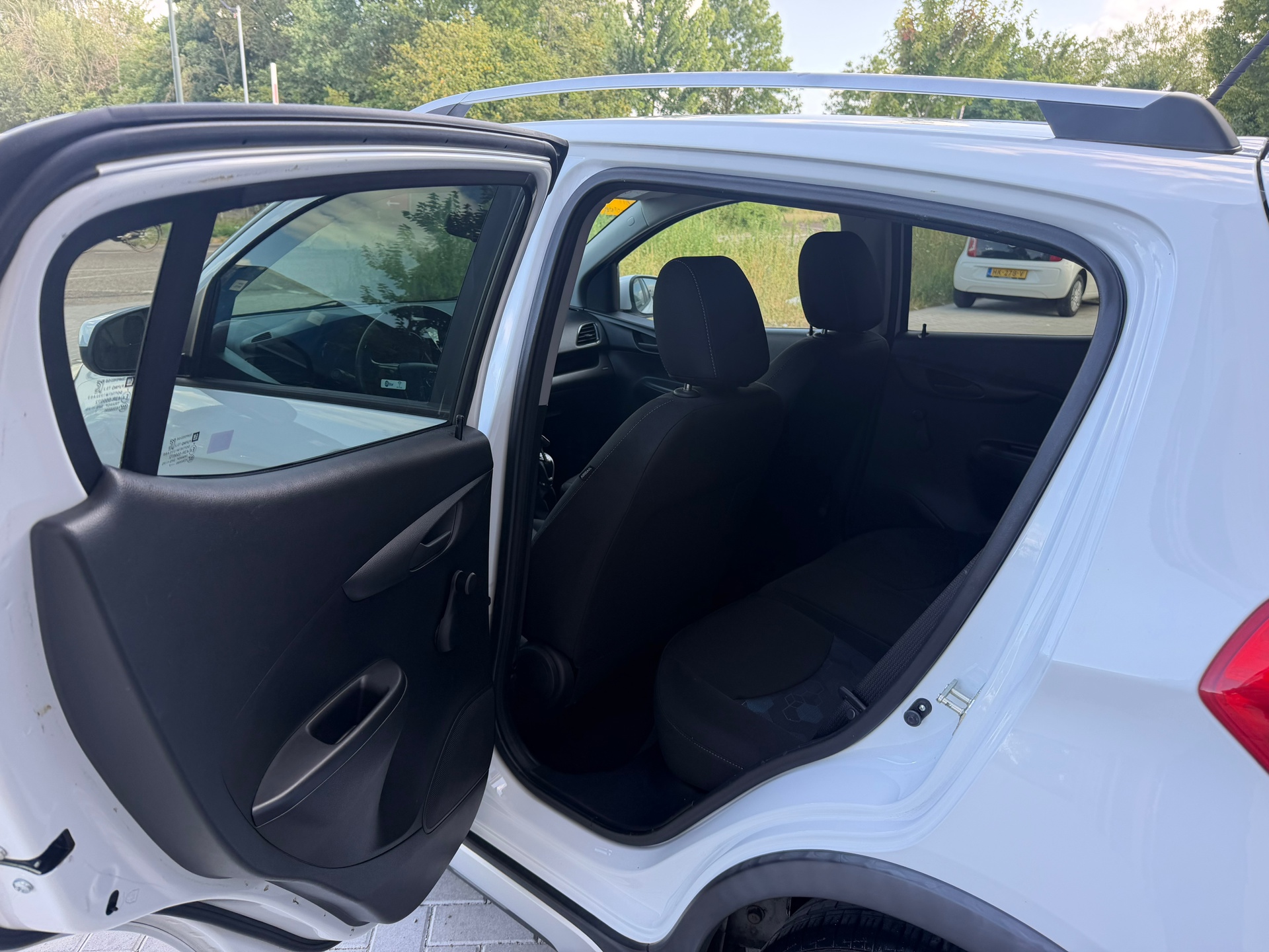 Foto van Opel Karl Rocks