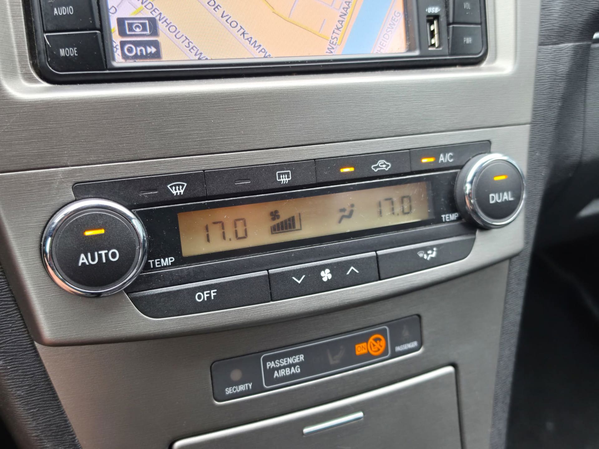 Foto van Toyota Toyota Avensis