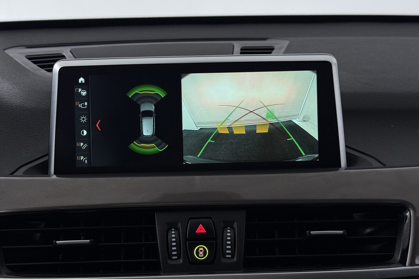 Foto van BMW X1 Xdrive20i