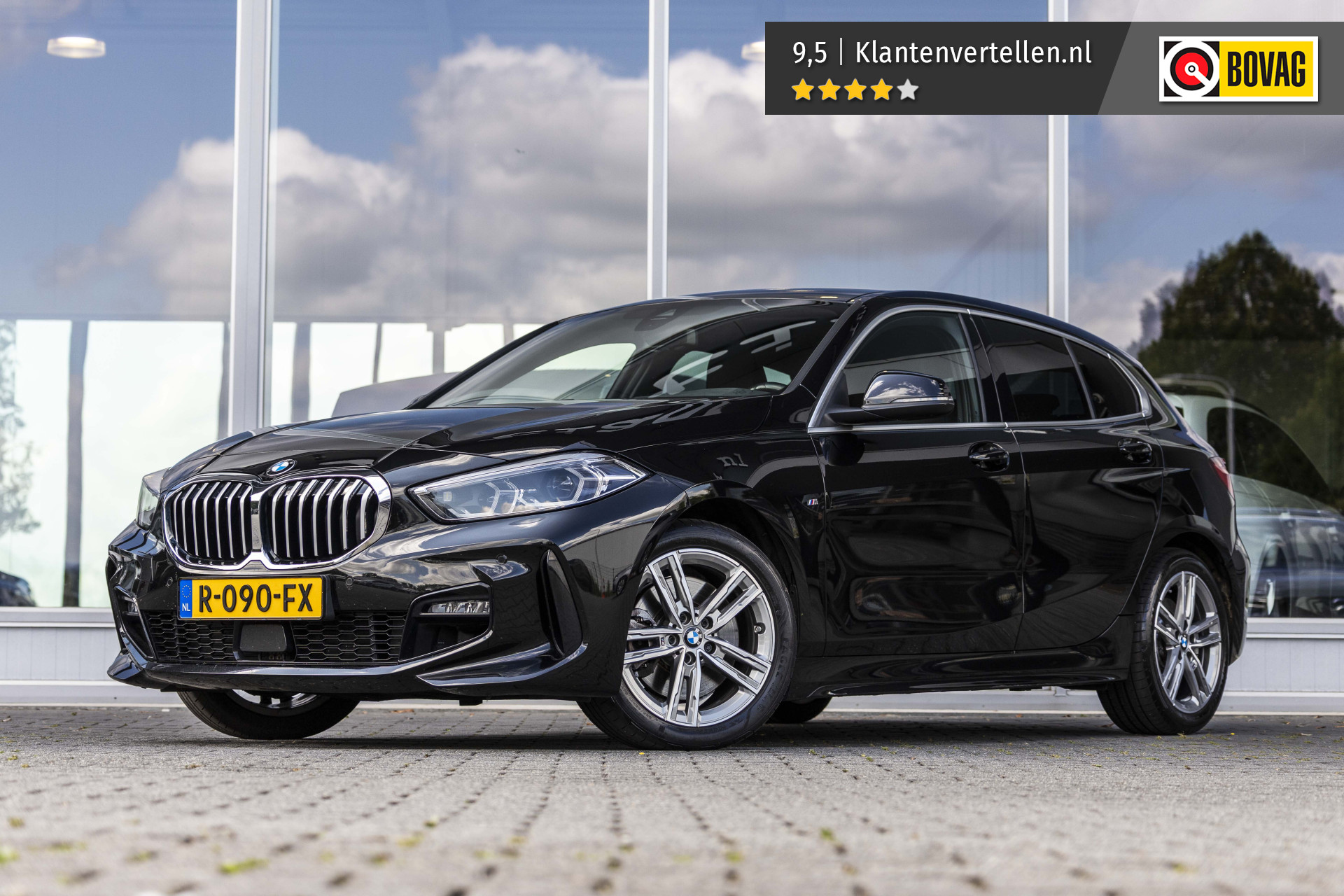 BMW 120i 120i M-Pakket 2022 - voorkant