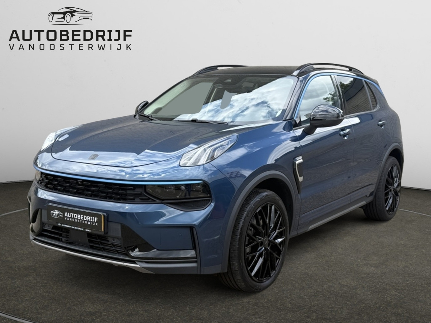 Lynk&co LYNK & Co 01 1.5 261pk PHEV 7DCTH | Orig.NL | PanoramaDak | 360 graden Camera | Carplay | 2022 - voorkant