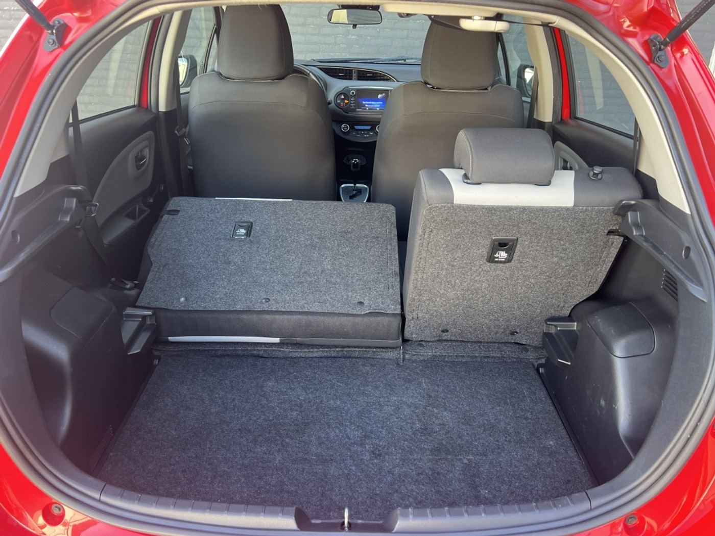 Foto van Toyota Toyota Yaris Hybrid