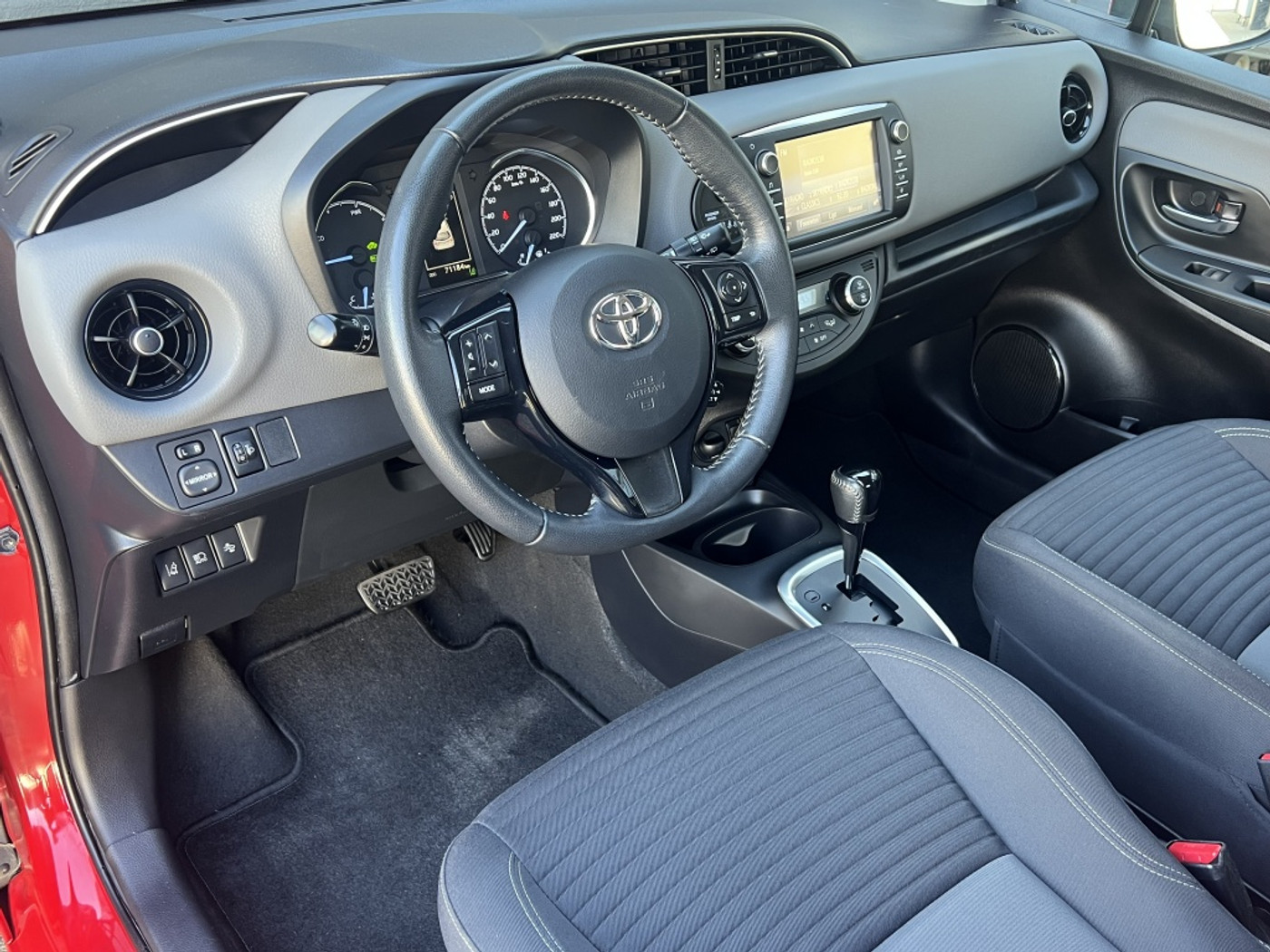Foto van Toyota Toyota Yaris Hybrid