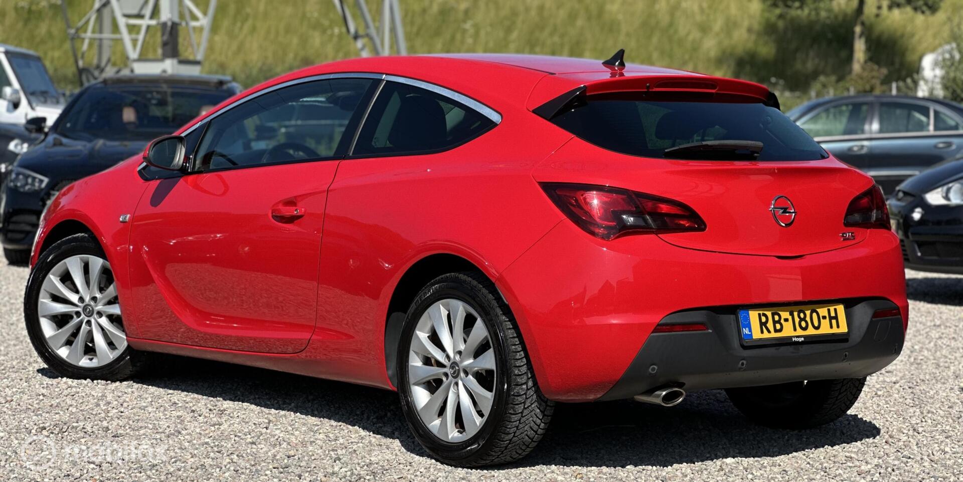 Foto van Opel Astra GTC
