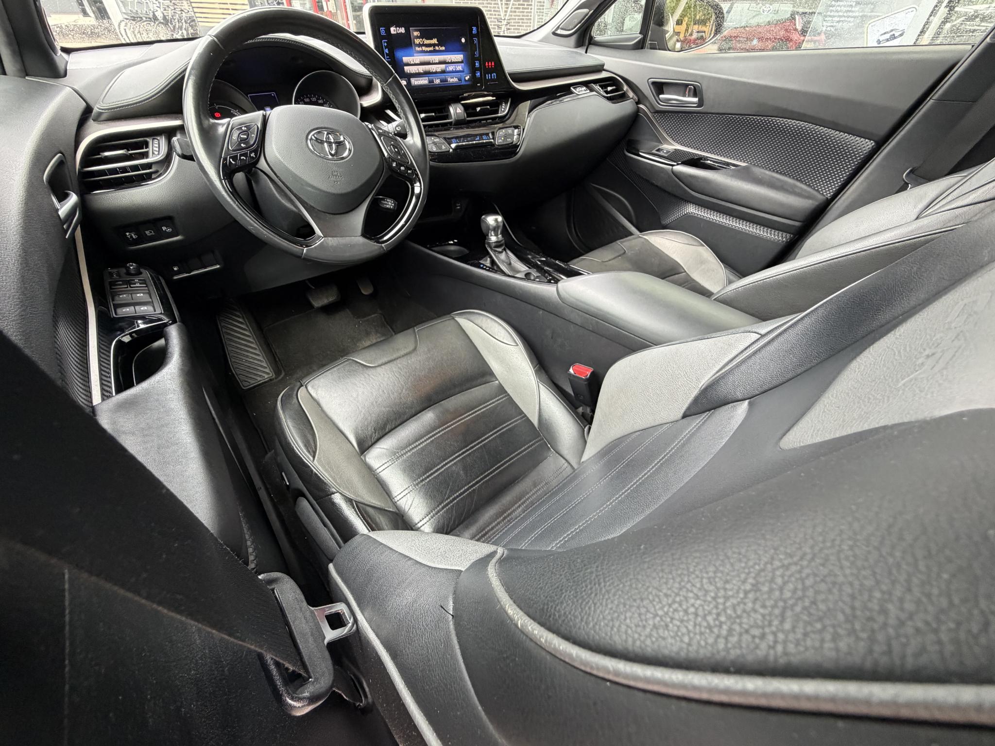 Foto van Toyota Toyota C-hr