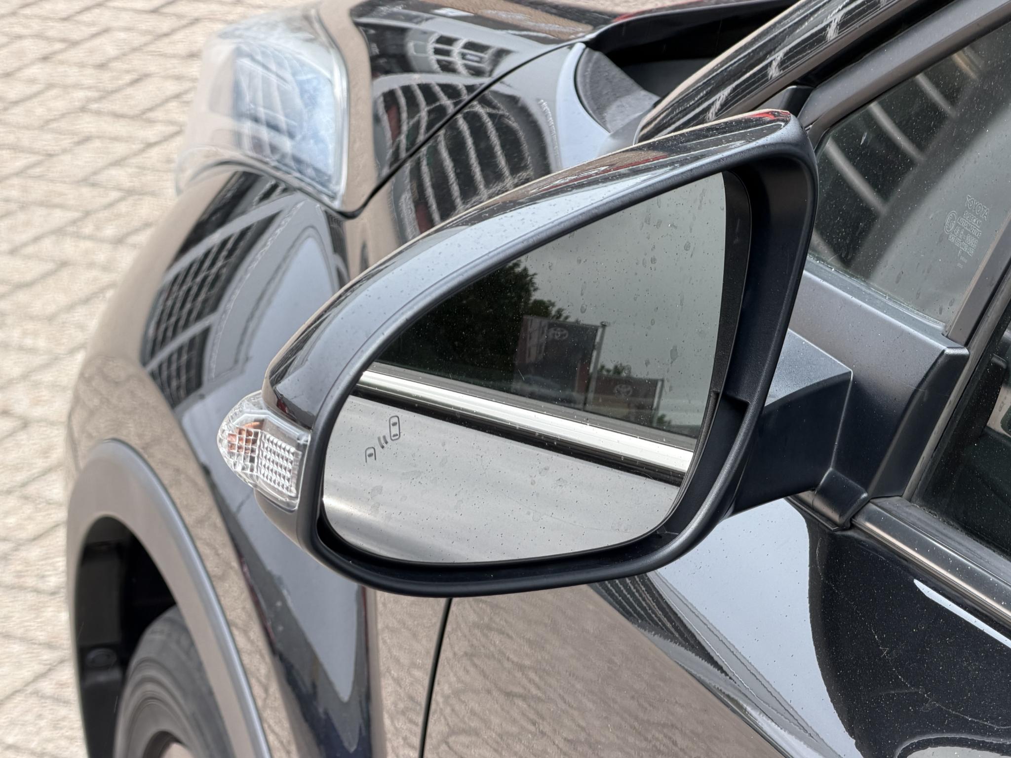 Foto van Toyota Toyota C-hr