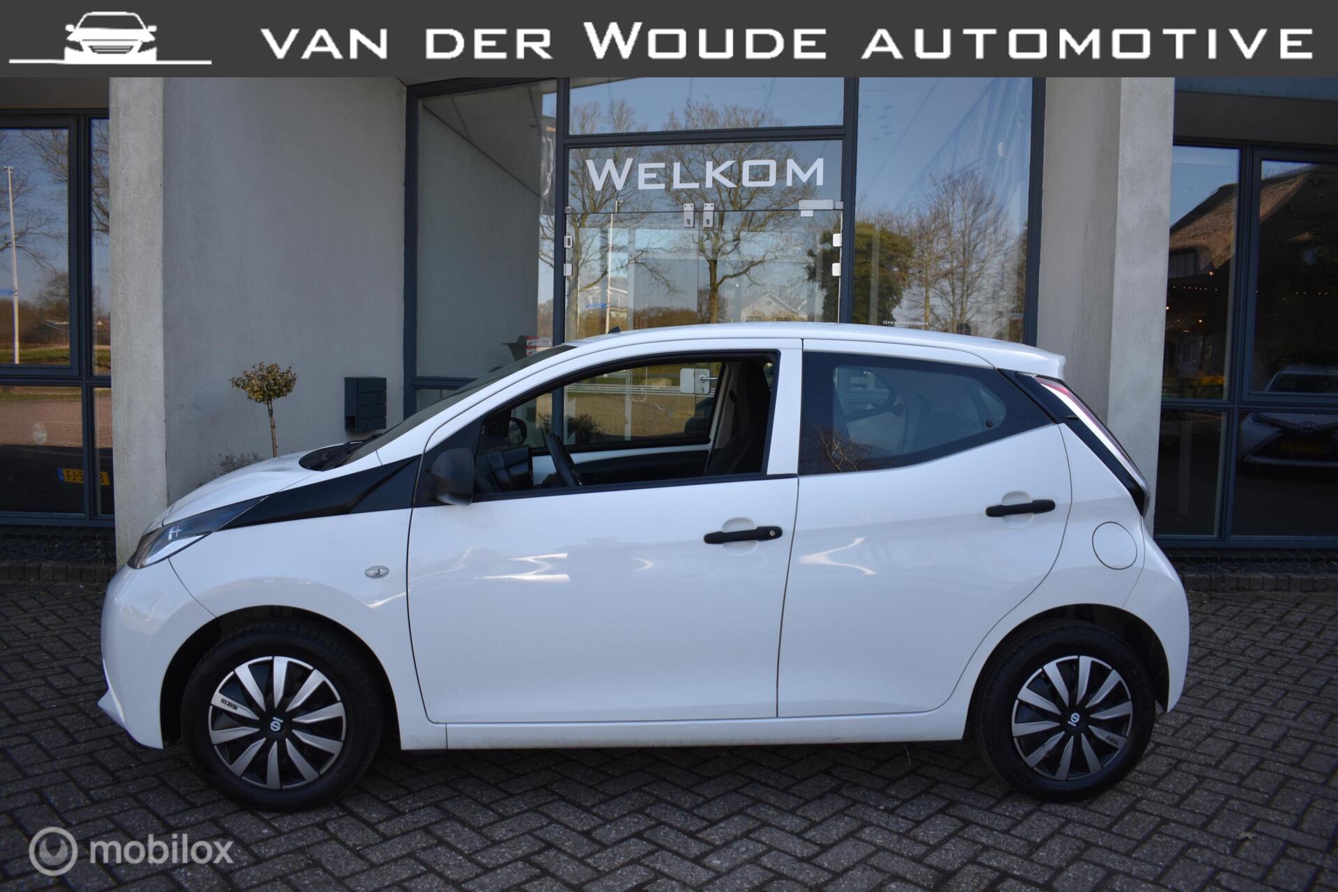 Toyota Aygo 1.0 VVT-i x 5DRS, 2018 Airco|101DKM! 2018 - voorkant