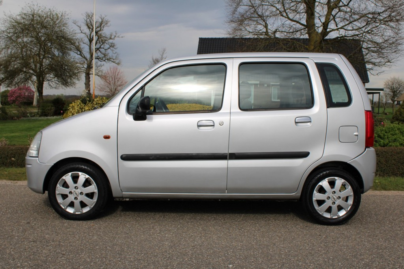 Foto van Opel Agila