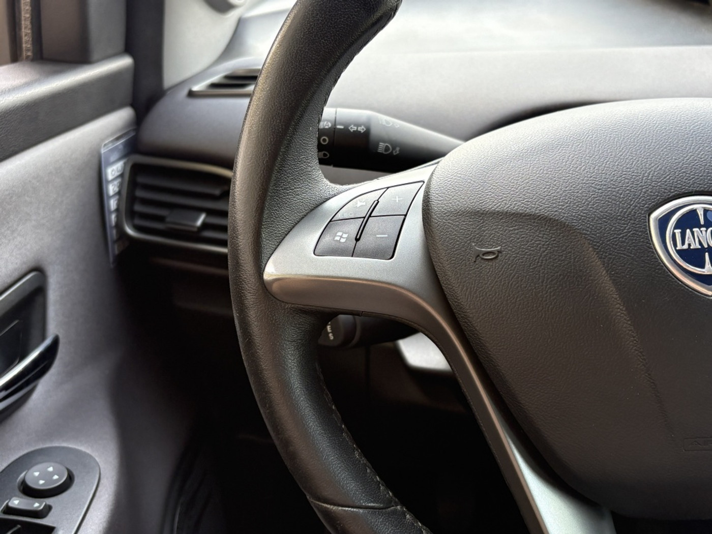 Foto van Lancia Ypsilon