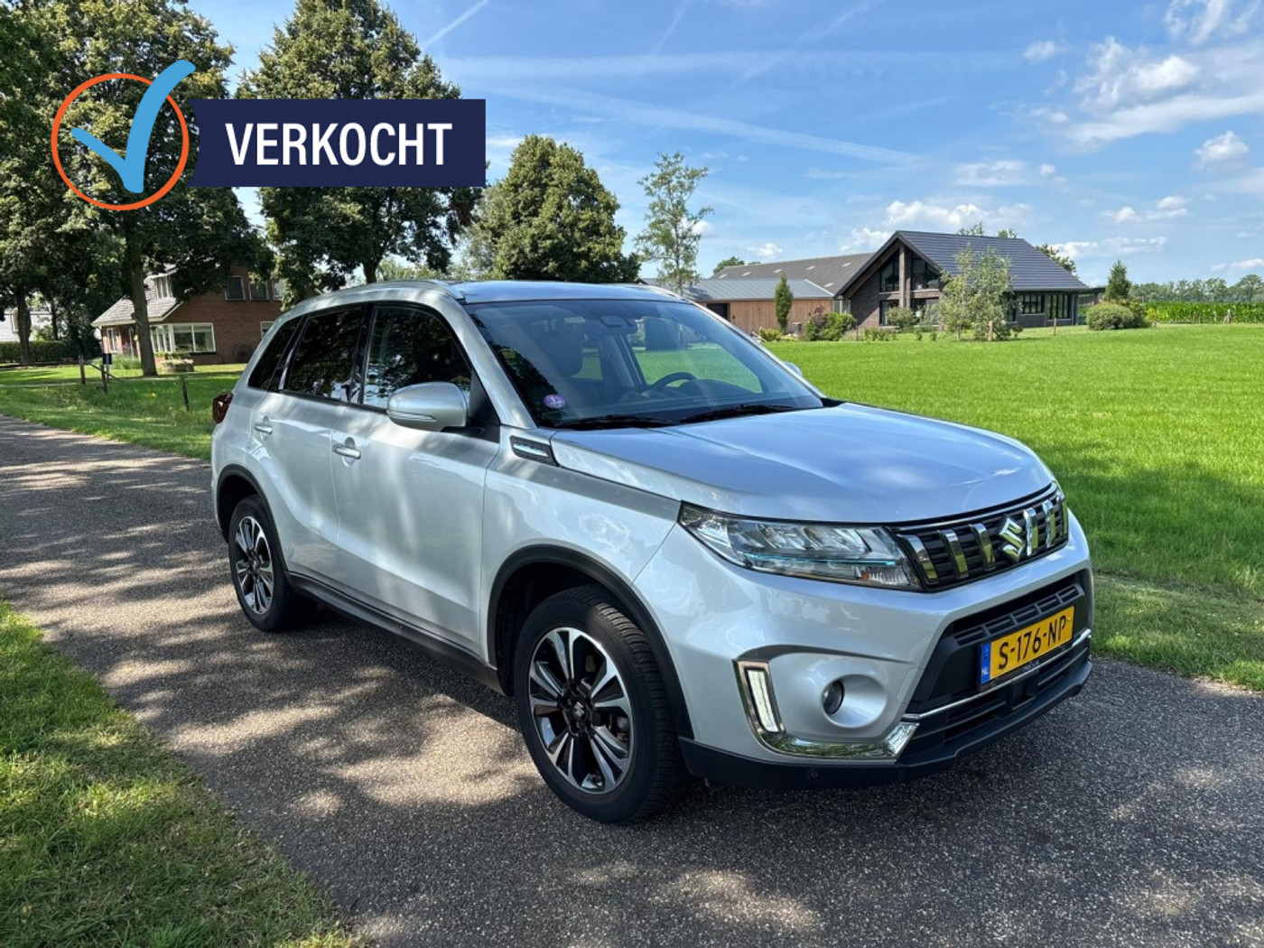 Suzuki Vitara 1.4 Boosterjet Smart Hybride | Half leder | Adaptieve cruise | S 2021 - voorkant