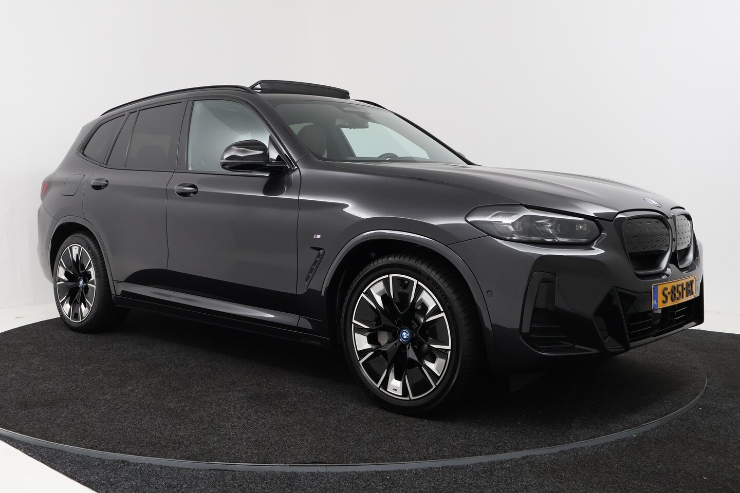 Foto van BMW Ix3