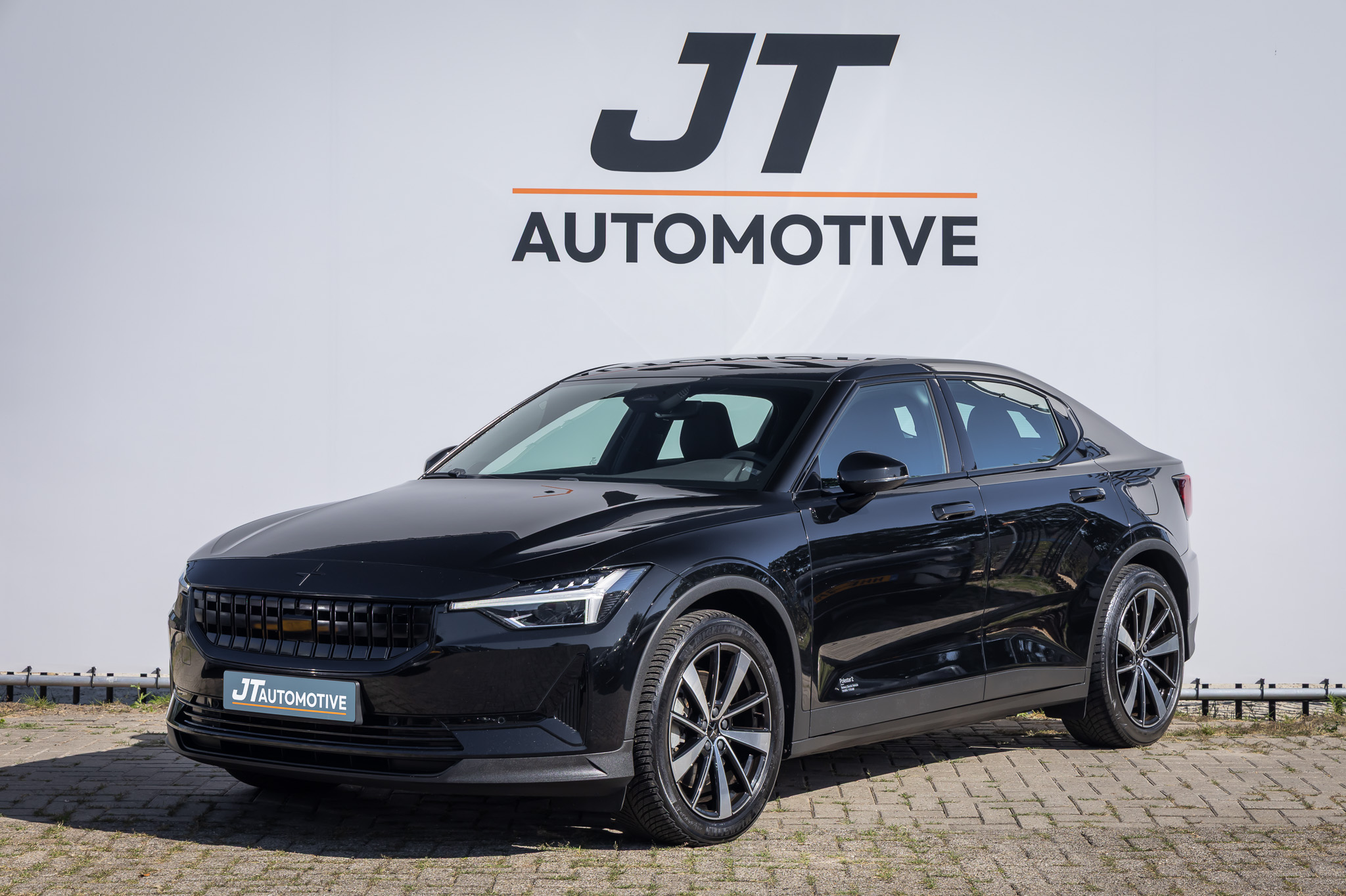 Polestar Polestar 2 Long range singel motor 78kwh nlauto elektrische trekhaak | Camera | Adaptive cruise | Stoelverwarming |  Memory stoelen 2021 - voorkant
