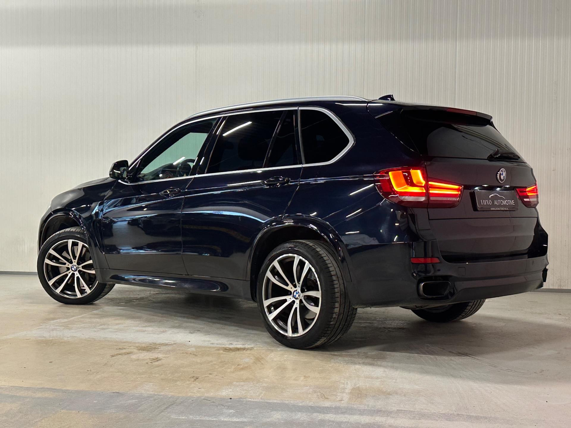 Foto van BMW X5 Xdrive50i
