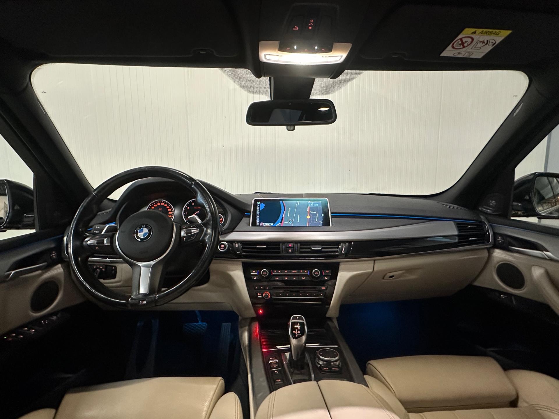 Foto van BMW X5 Xdrive50i