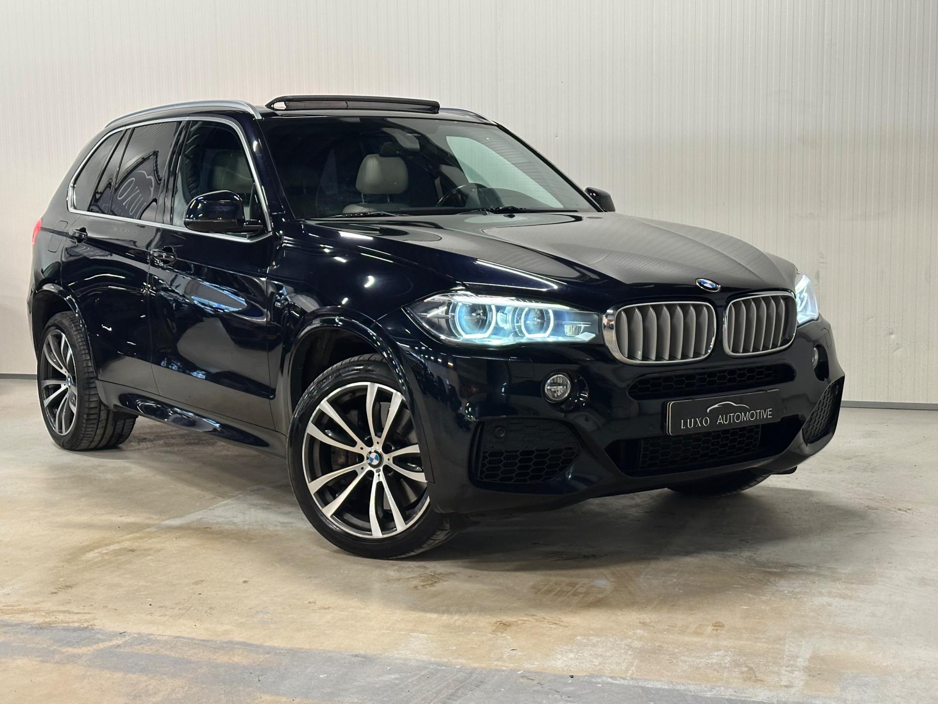 Foto van BMW X5 Xdrive50i