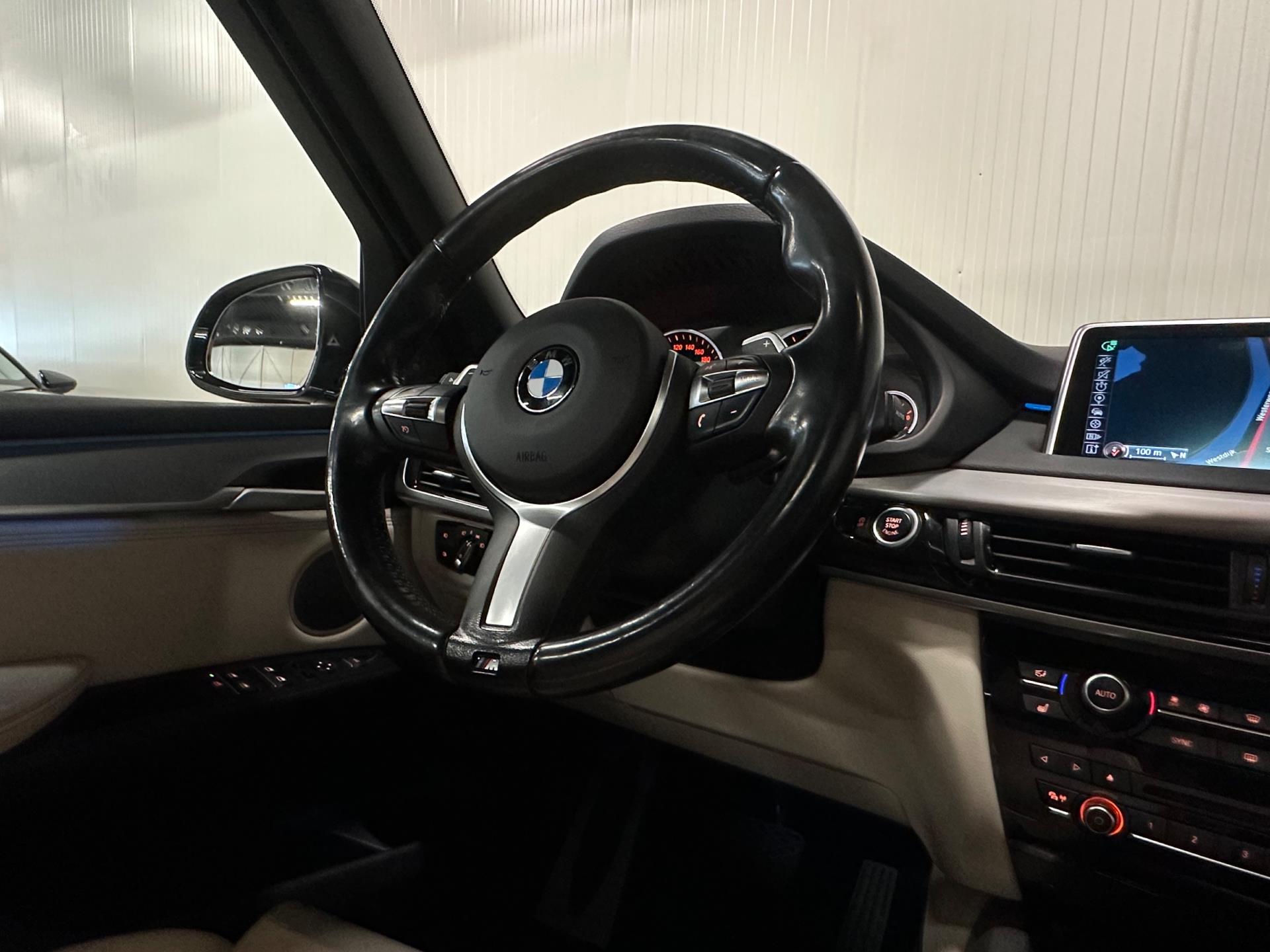 Foto van BMW X5 Xdrive50i