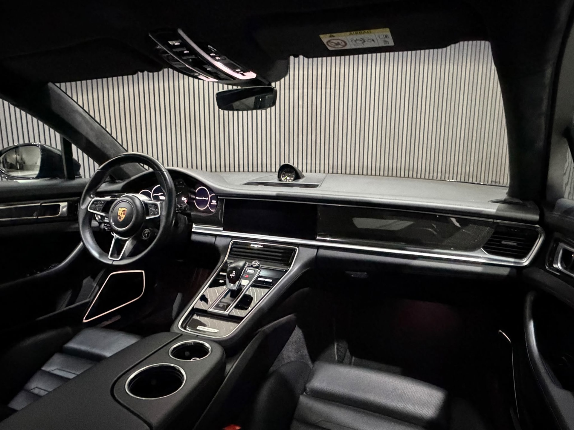 Foto van Porsche Panamera Turbo S E-hybrid