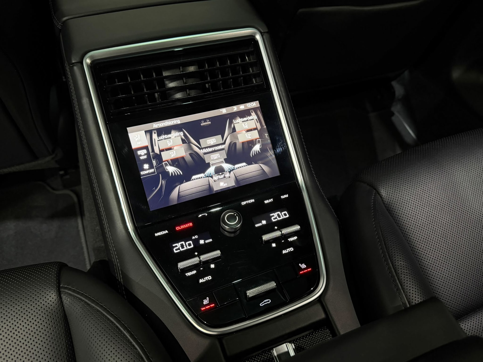 Foto van Porsche Panamera Turbo S E-hybrid