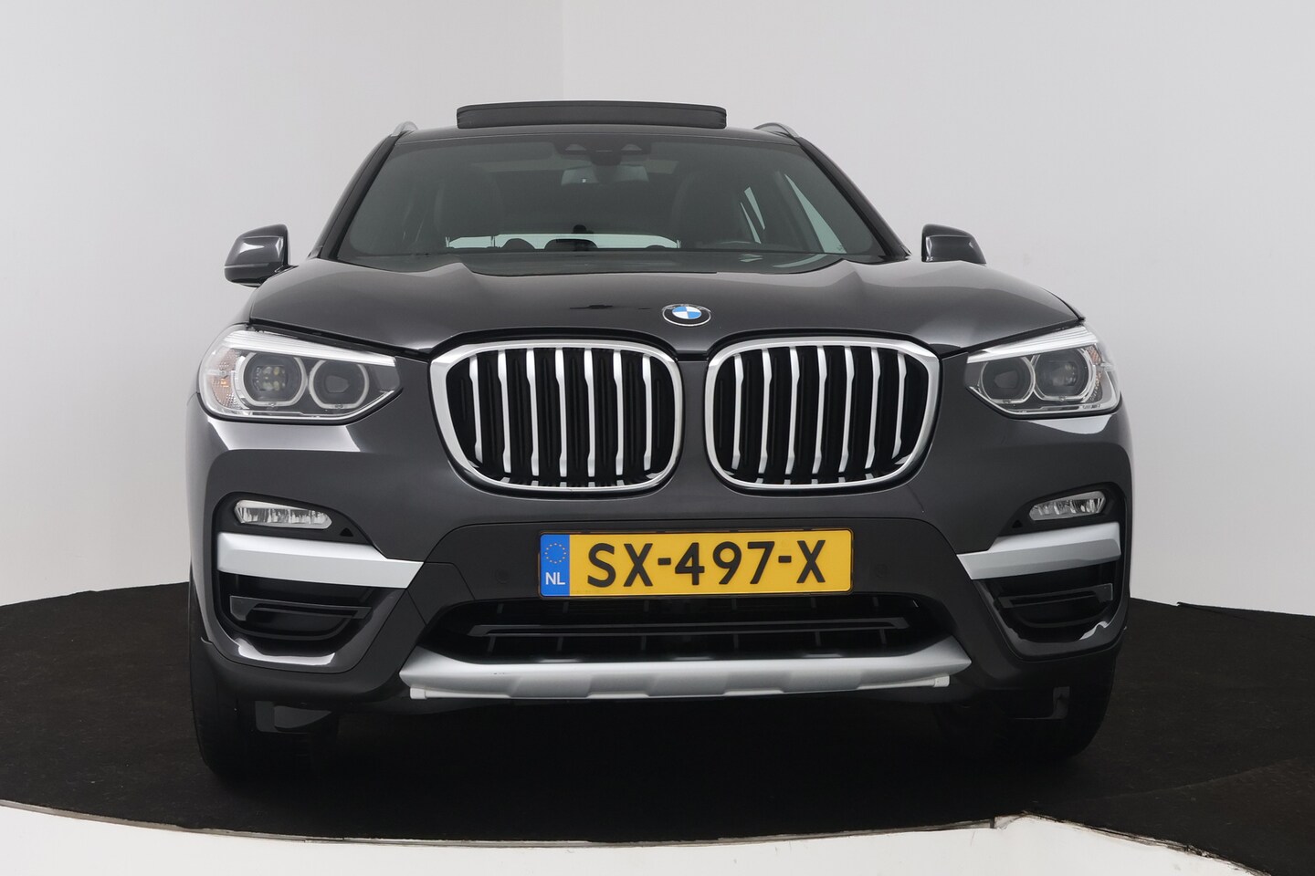 Foto van BMW X3 Xdrive20i