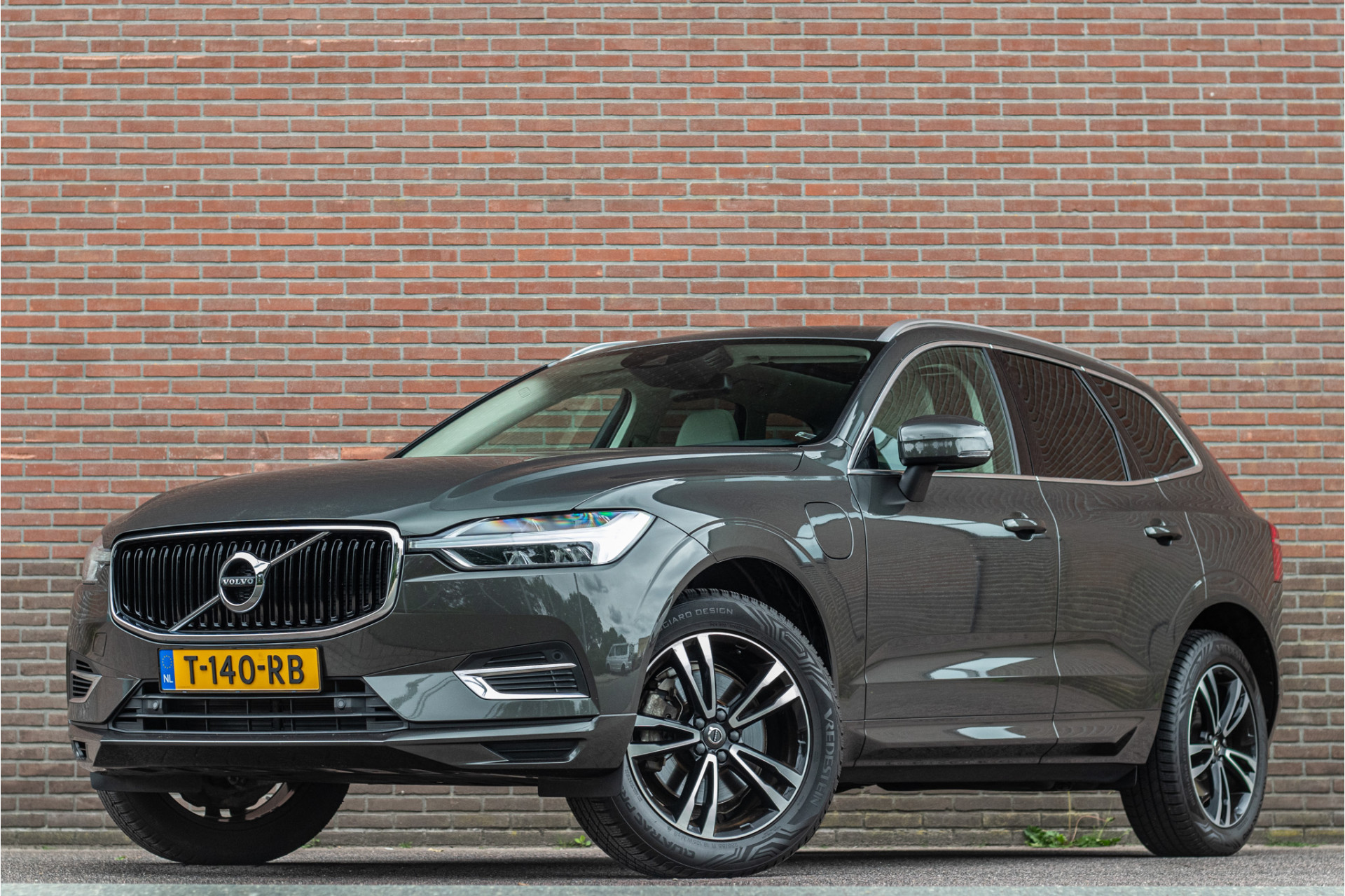 Volvo Xc60 T8 Twin Engine T8 Twin Engine AWD Momentum 2018 - voorkant