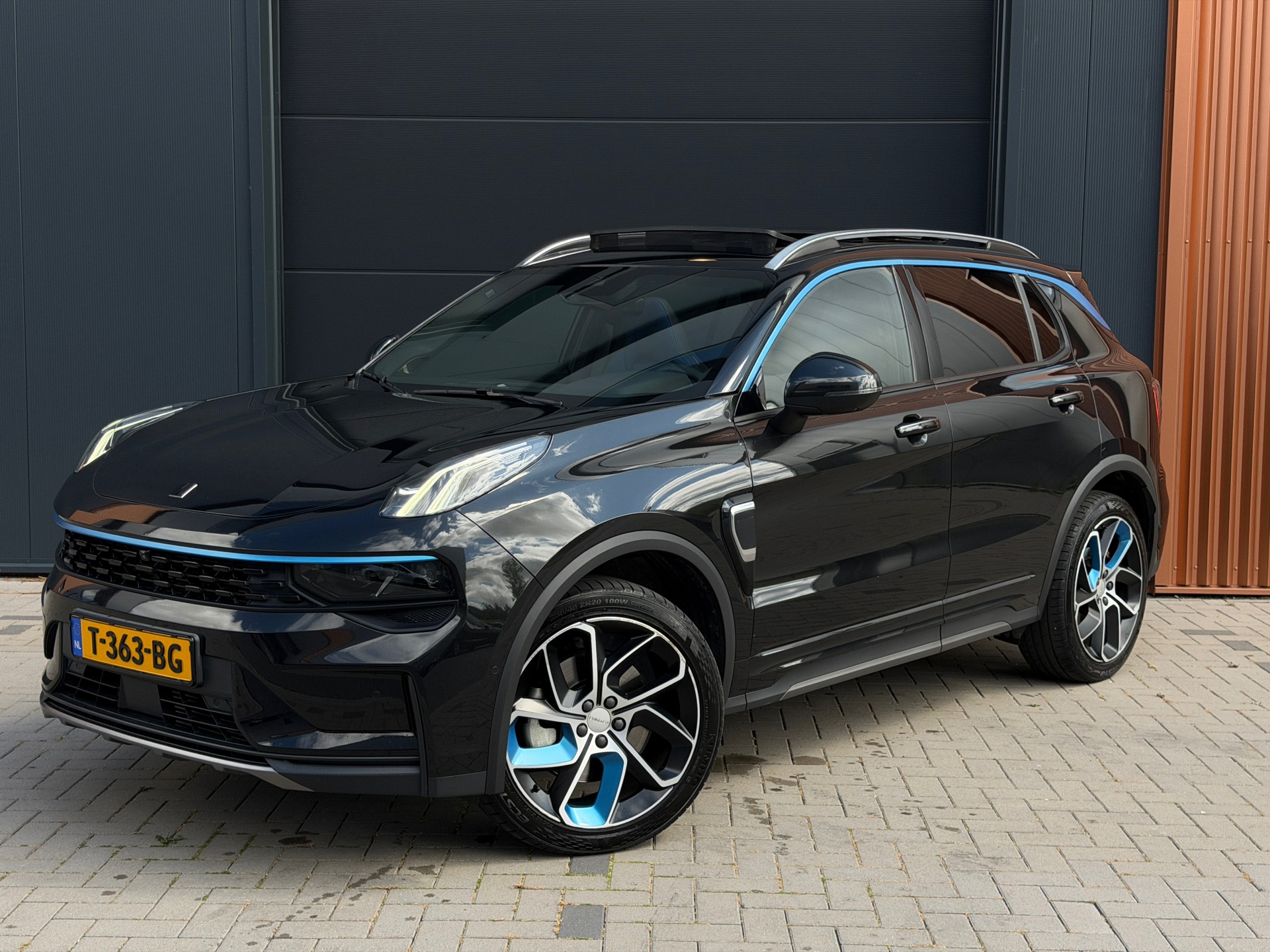 Foto van Lynk&co LYNK & Co 01