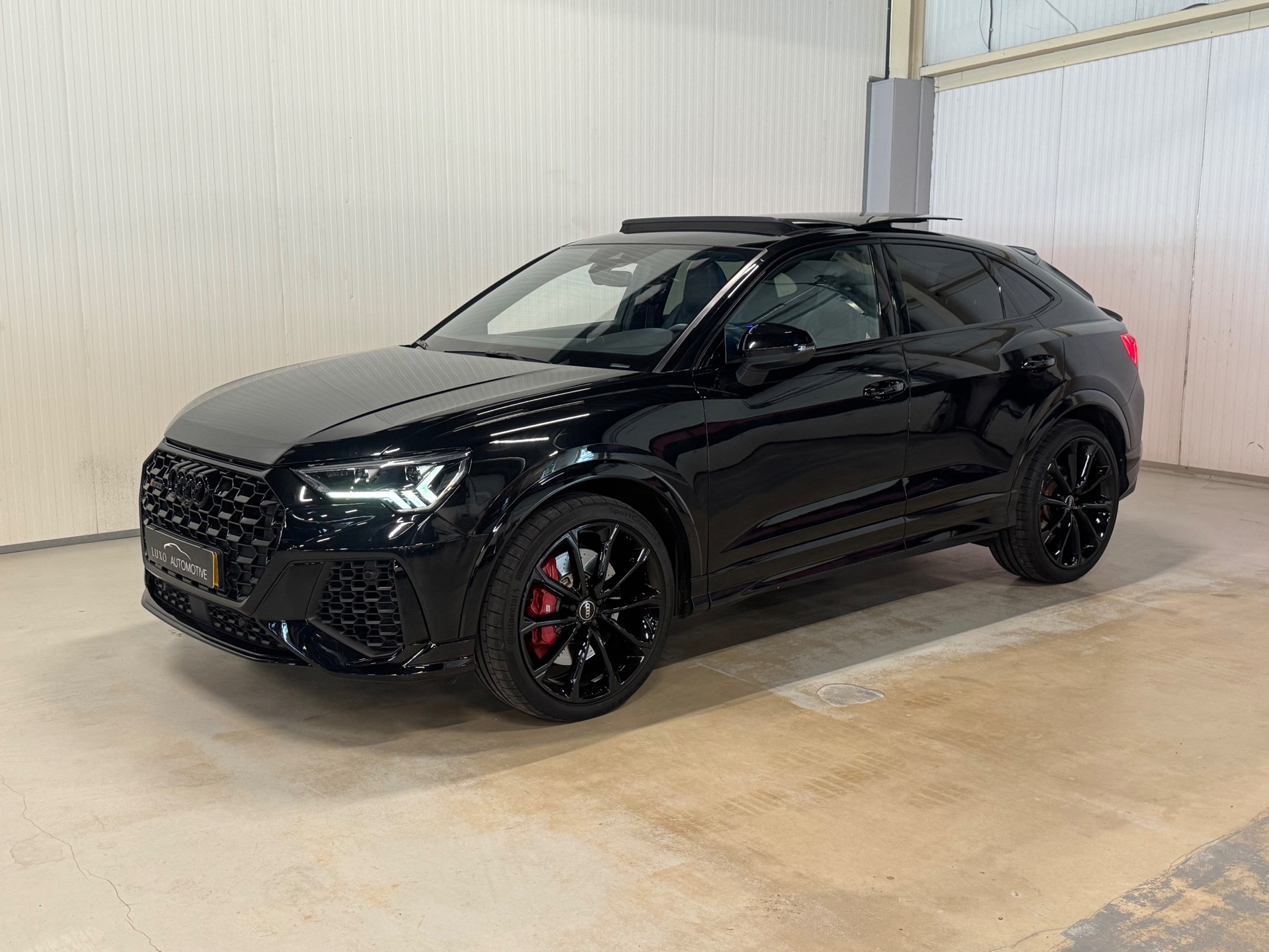 Foto van Audi RS Q3 Sportback