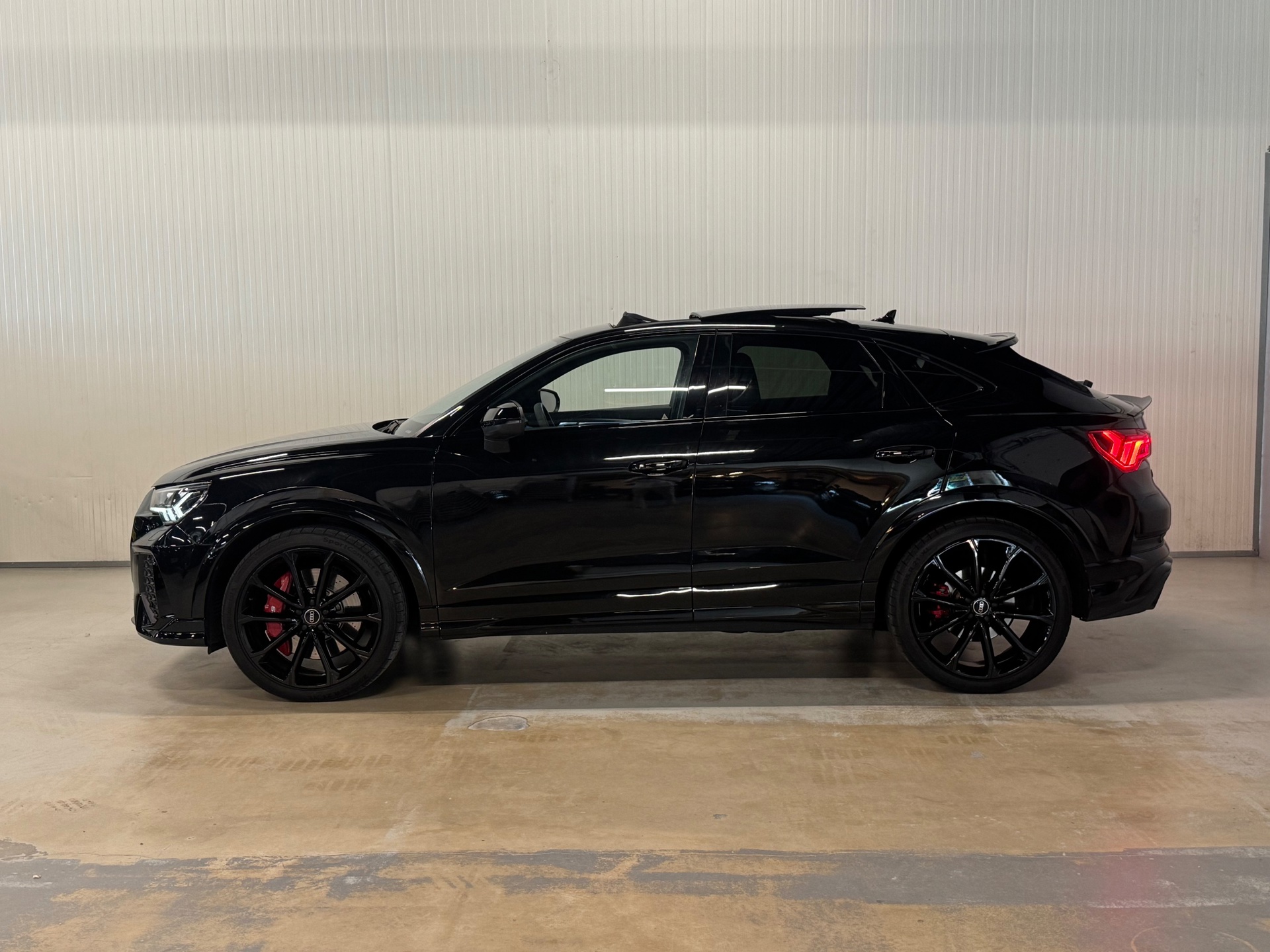 Foto van Audi RS Q3 Sportback