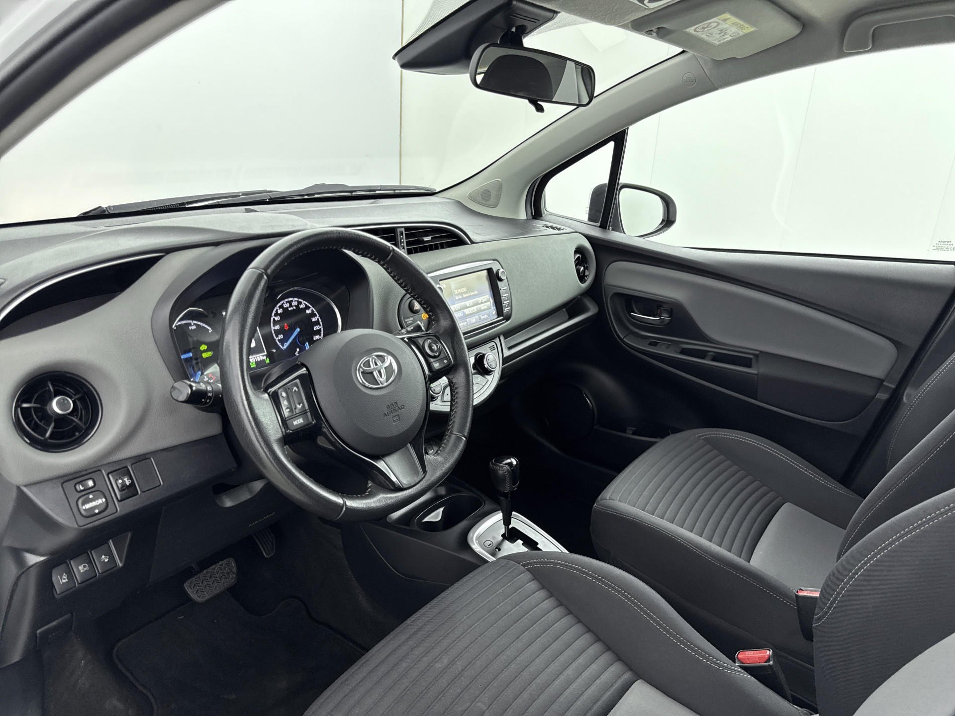 Foto van Toyota Toyota Yaris Hybrid