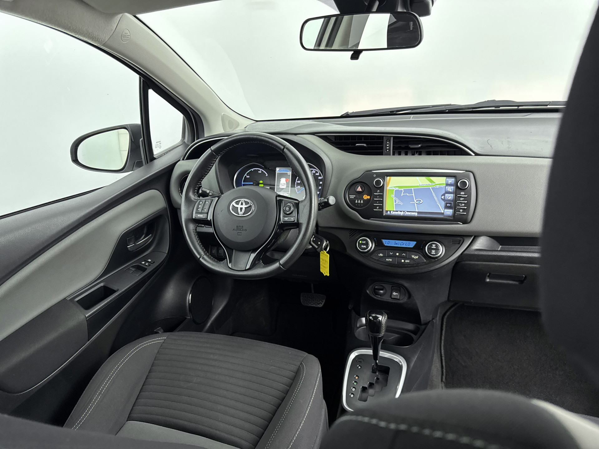 Foto van Toyota Toyota Yaris Hybrid