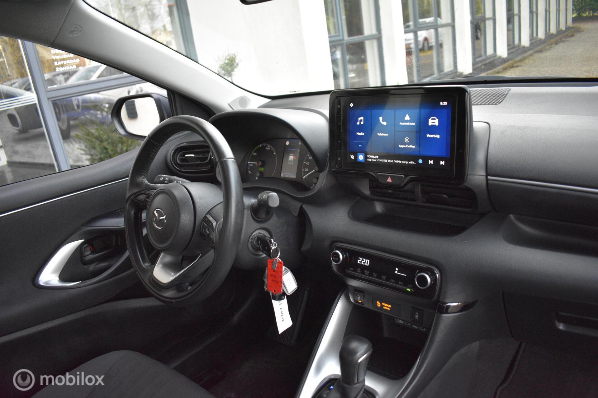Foto van Mazda Mazda2 Hybrid