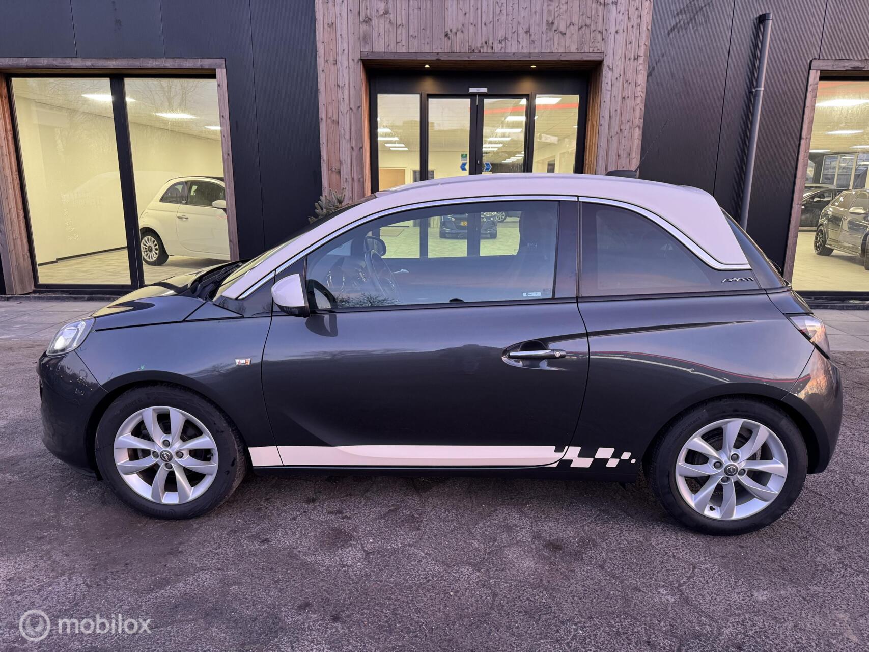 Foto van Opel Adam